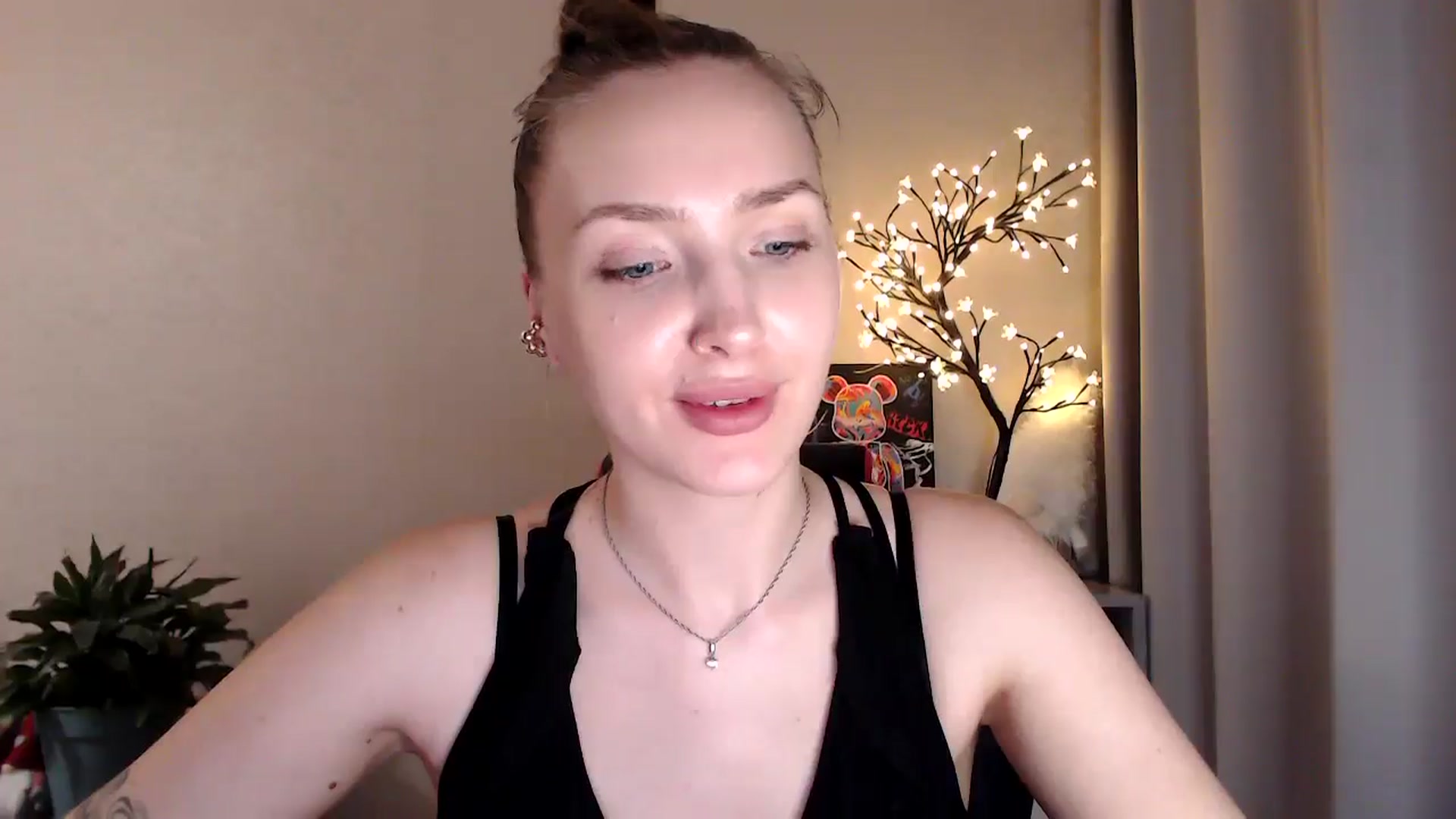 Gallery image thumbnail from My_Diana's myfreecams stream on, 07/03/2025, 20:56 image 5 of 20