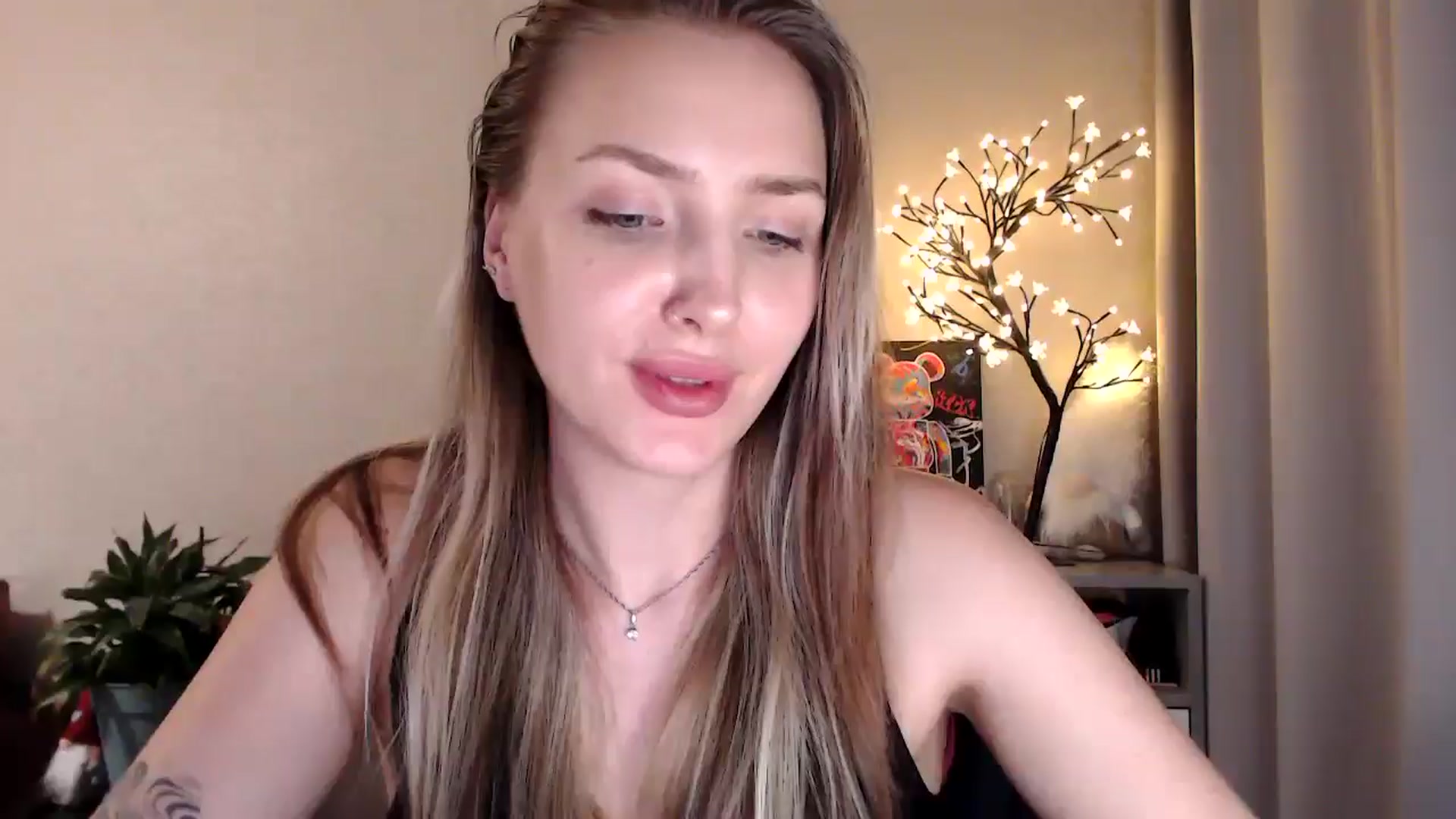 Gallery image thumbnail from My_Diana's myfreecams stream on, 07/03/2025, 20:56 image 18 of 20