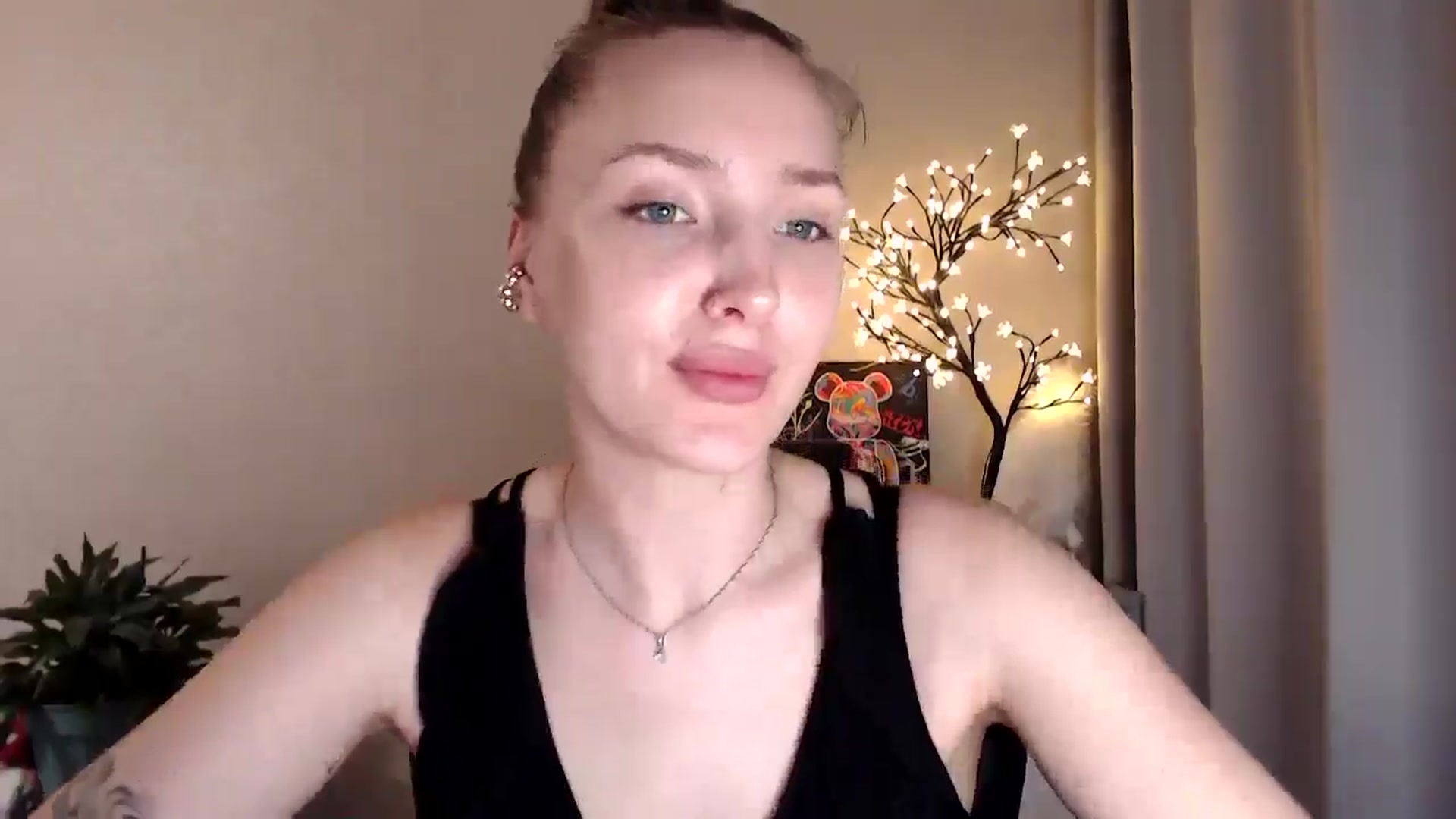 Gallery image thumbnail from My_Diana's myfreecams stream on, 07/03/2025, 20:56 image 7 of 20