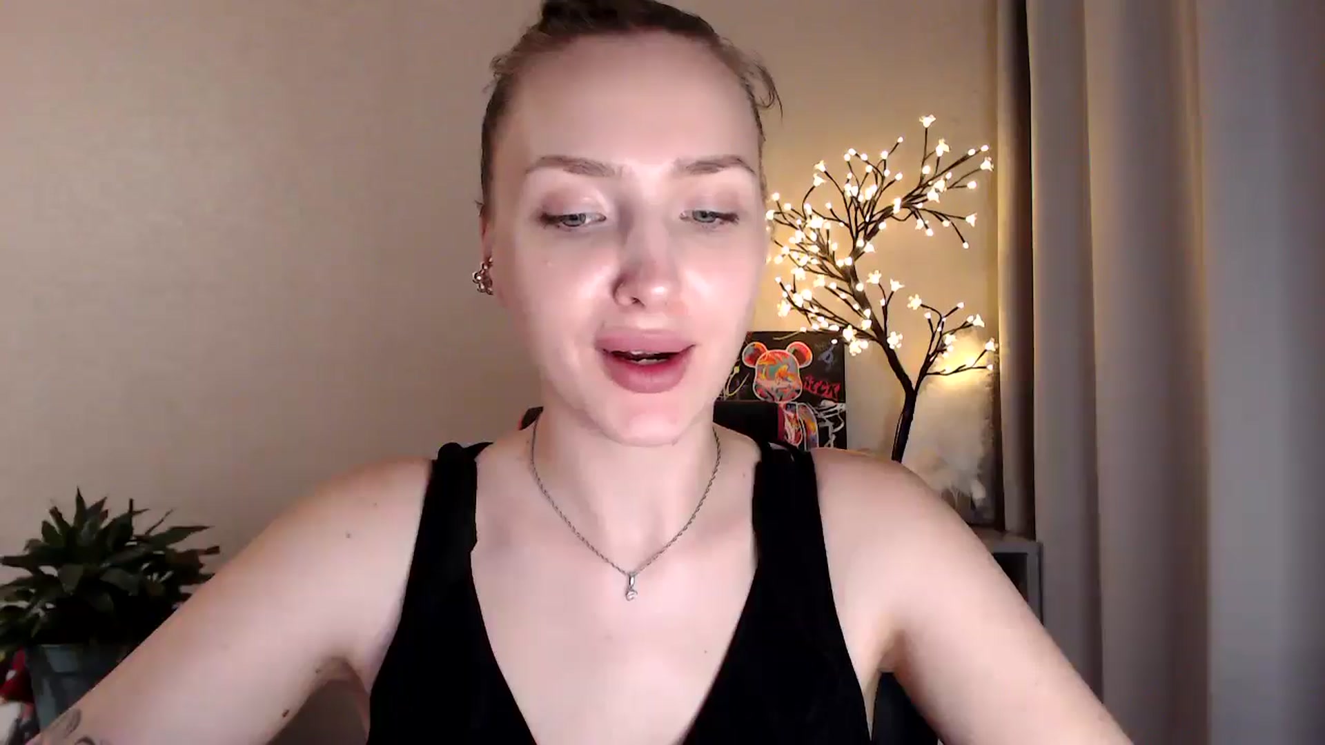 Gallery image thumbnail from My_Diana's myfreecams stream on, 07/03/2025, 20:56 image 6 of 20