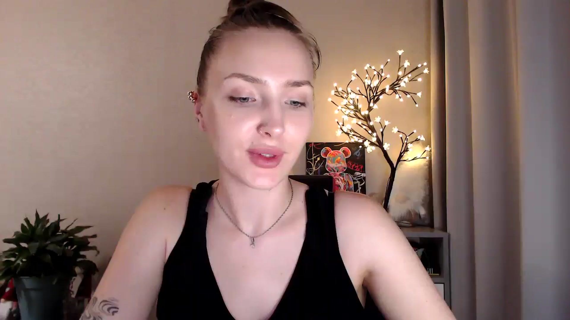 Gallery image thumbnail from My_Diana's myfreecams stream on, 07/03/2025, 20:56 image 4 of 20