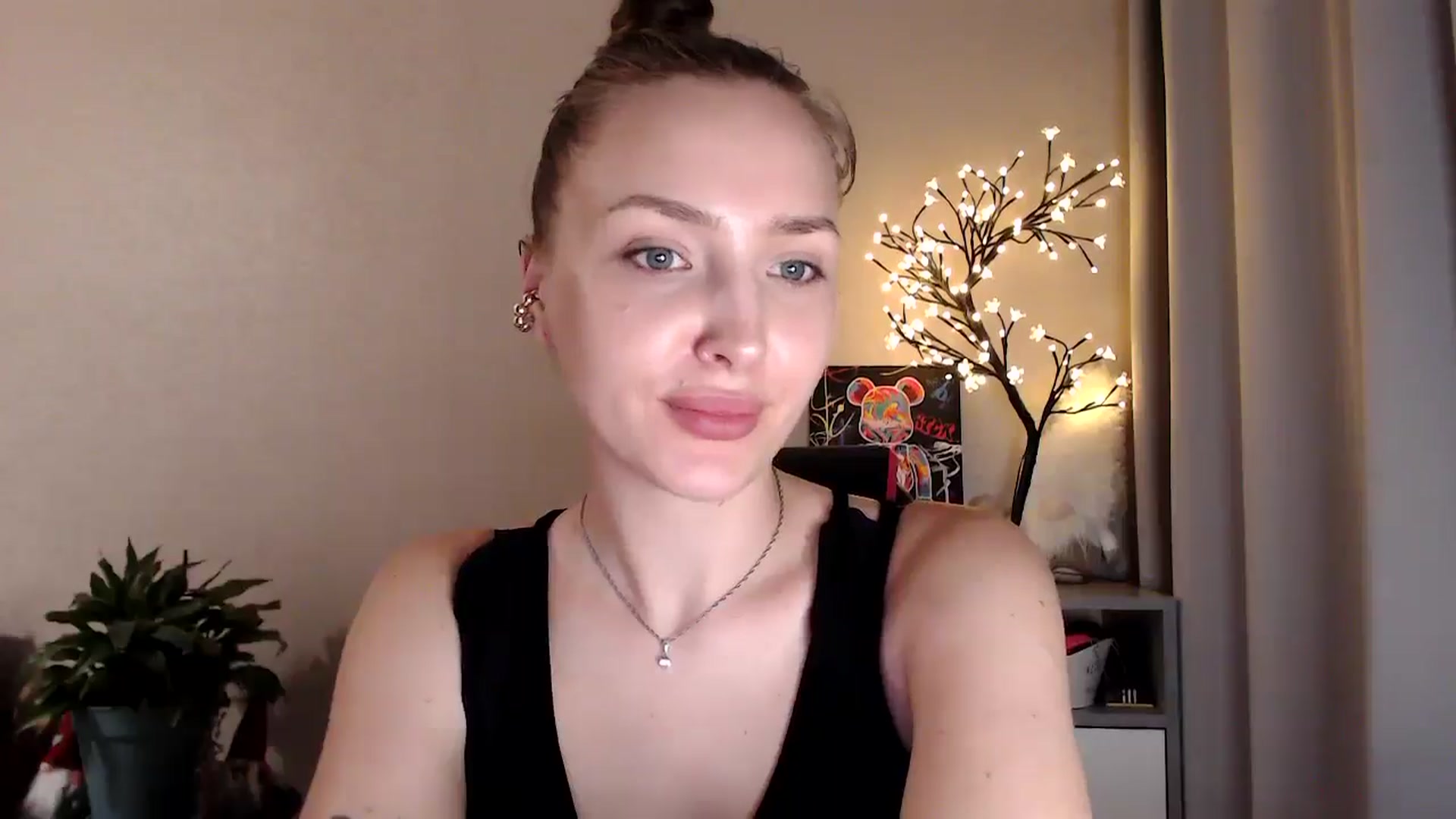 Gallery image thumbnail from My_Diana's myfreecams stream on, 07/03/2025, 20:56 image 8 of 20