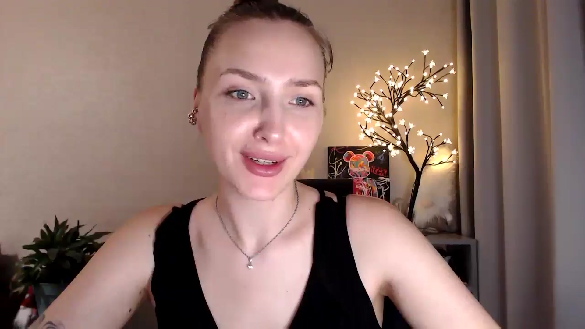 Gallery image thumbnail from My_Diana's myfreecams stream on, 07/03/2025, 20:56 image 9 of 20