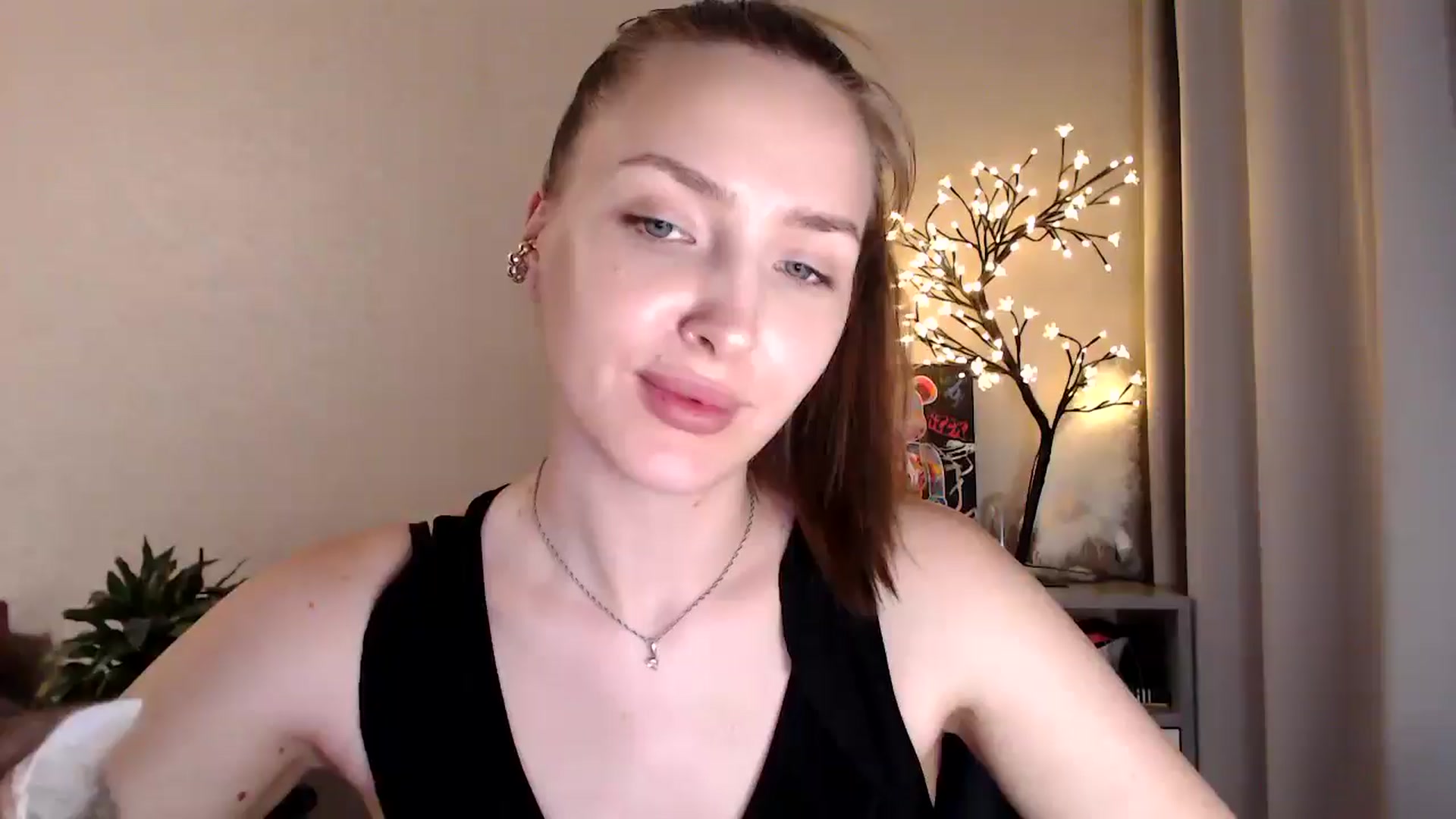 Gallery image thumbnail from My_Diana's myfreecams stream on, 07/03/2025, 20:56 image 12 of 20