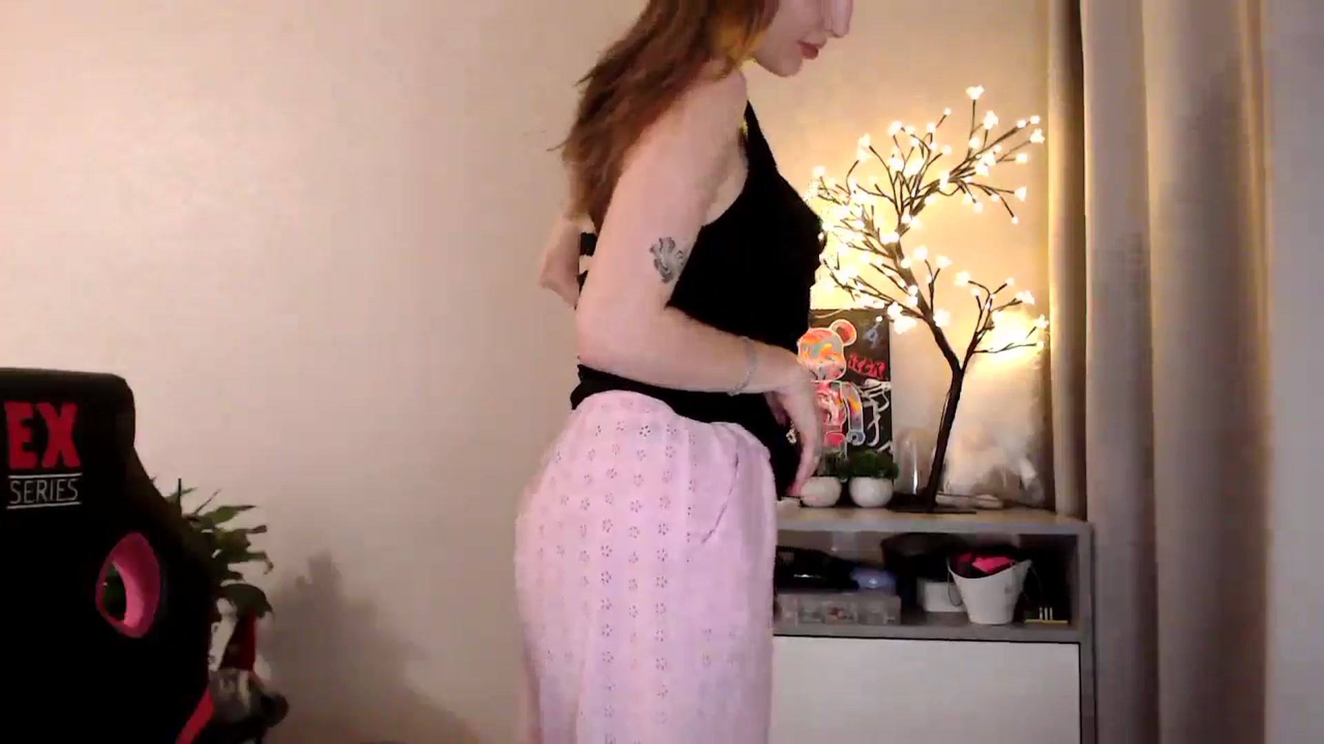 Gallery image thumbnail from My_Diana's myfreecams stream on, 07/03/2025, 20:56 image 19 of 20