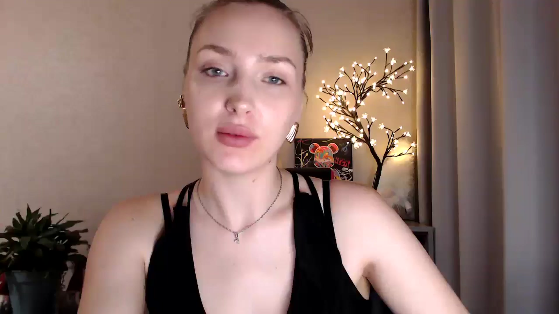 Gallery image thumbnail from My_Diana's myfreecams stream on, 07/03/2025, 20:56 image 1 of 20