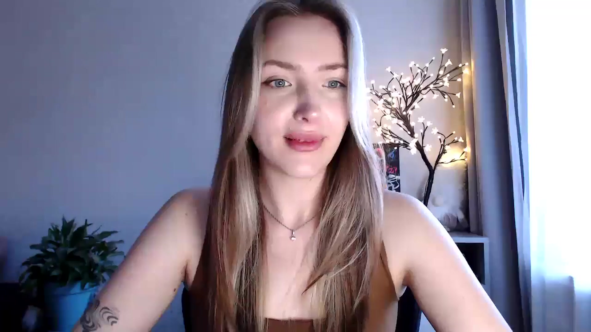 Gallery image thumbnail from My_Diana's myfreecams stream on, 07/04/2025, 16:04 image 8 of 20