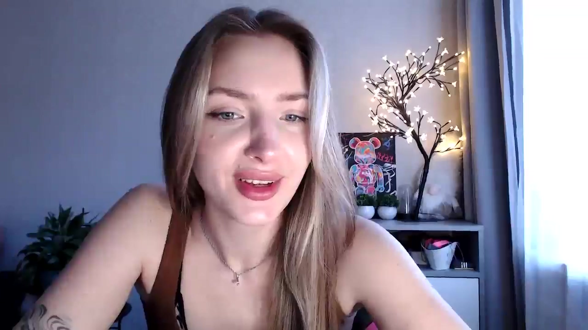 Gallery image thumbnail from My_Diana's myfreecams stream on, 07/04/2025, 16:04 image 6 of 20