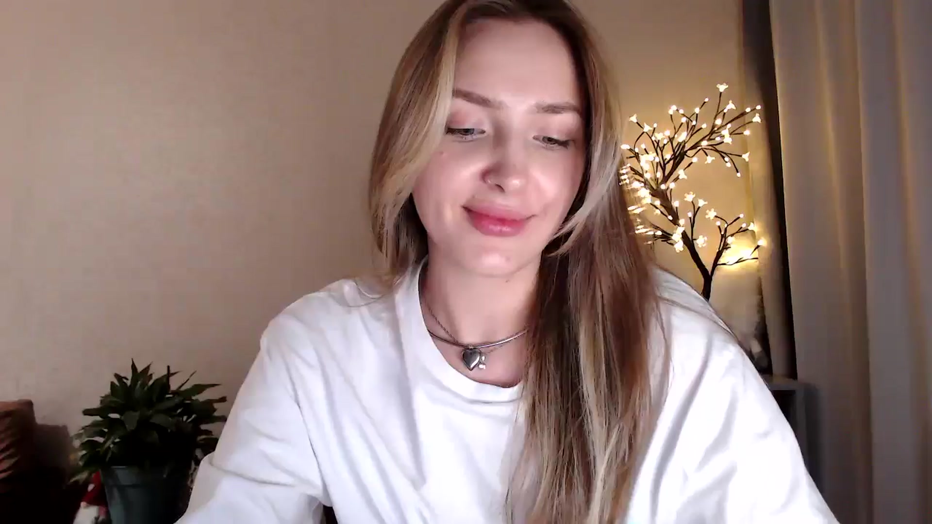 Gallery image thumbnail from My_Diana's myfreecams stream on, 07/05/2025, 21:06 image 1 of 20