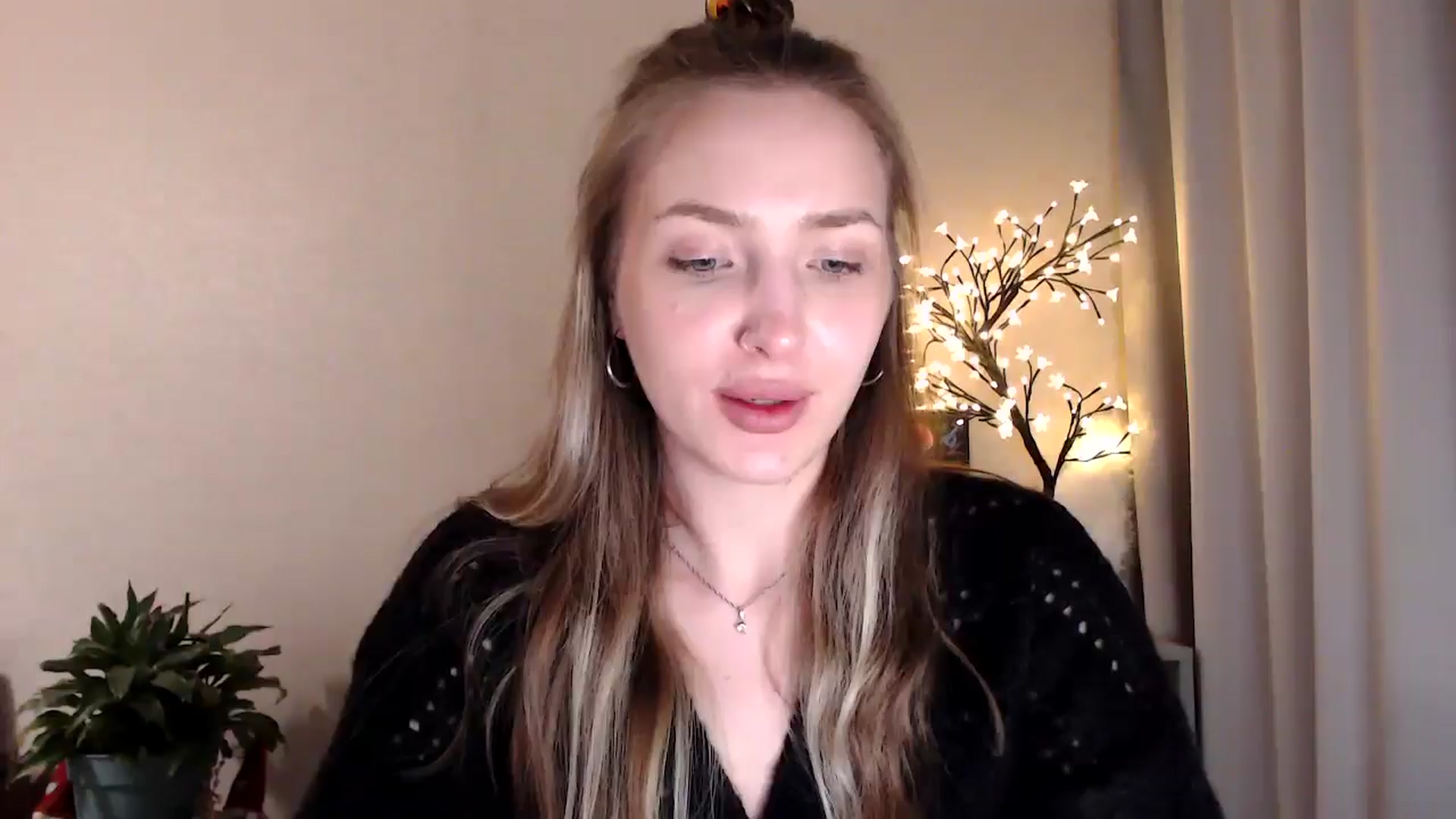 Gallery image thumbnail from My_Diana's myfreecams stream on, 07/06/2025, 21:18 image 1 of 20
