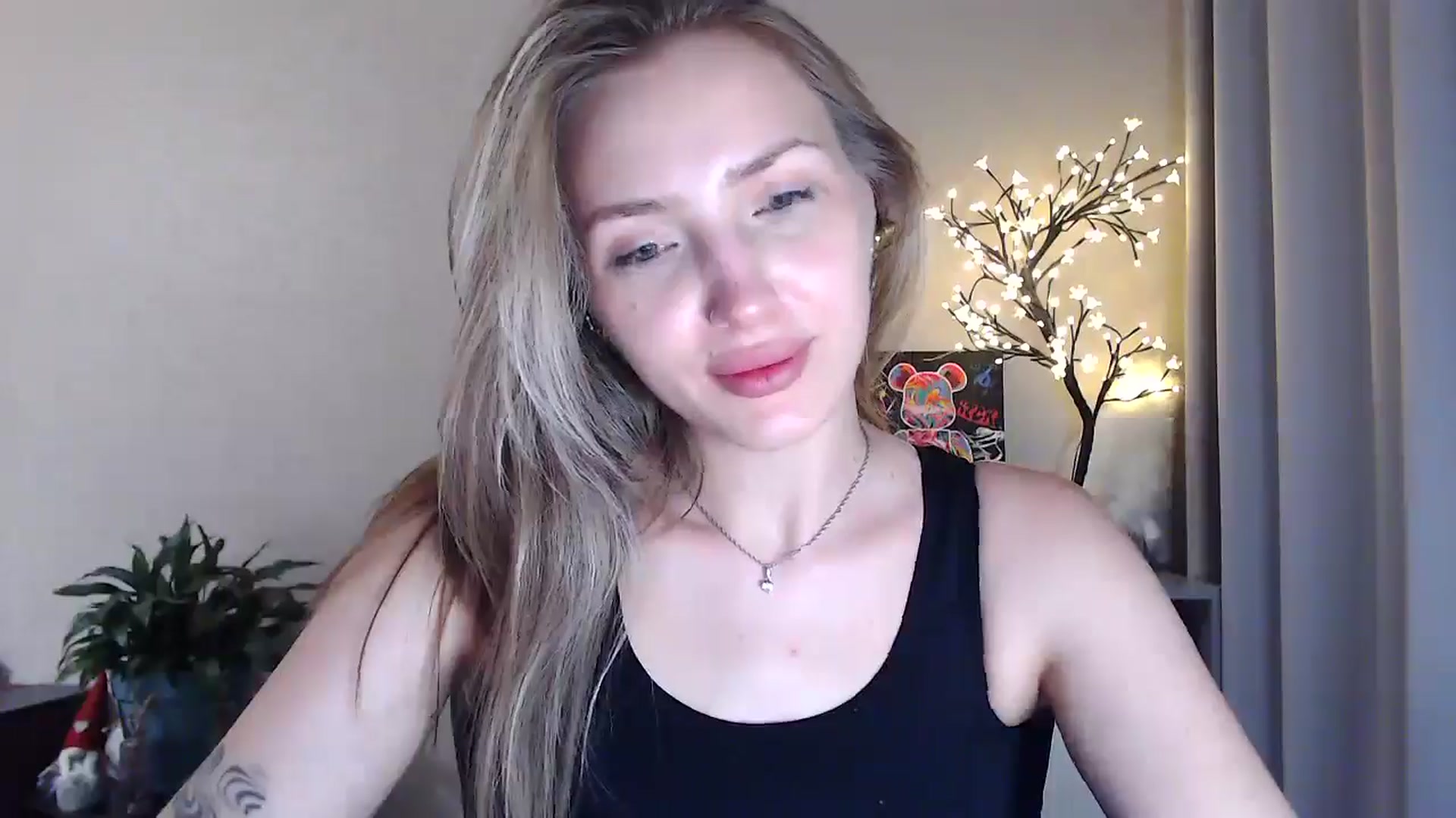 Gallery image thumbnail from My_Diana's myfreecams stream on, 07/09/2025, 19:22 image 9 of 20