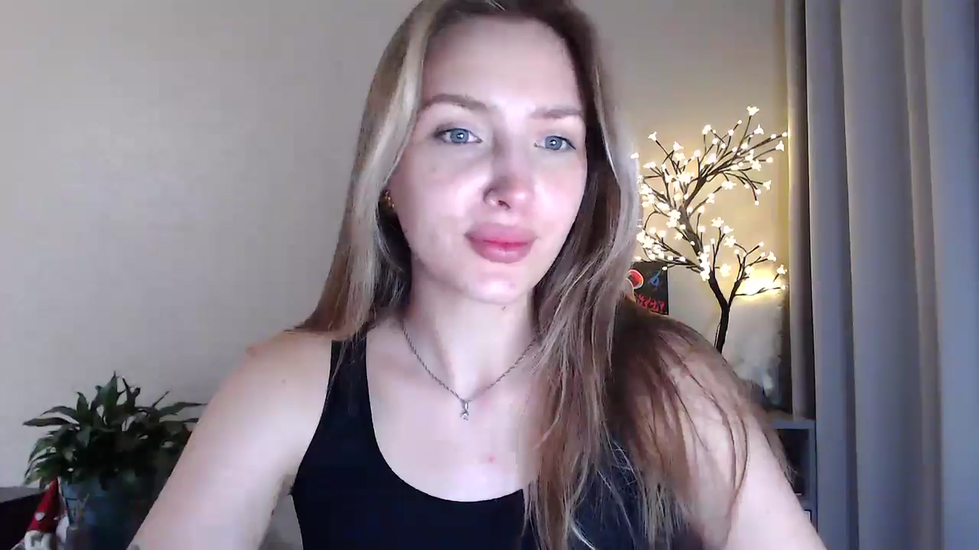 Gallery image thumbnail from My_Diana's myfreecams stream on, 07/09/2025, 19:22 image 14 of 20