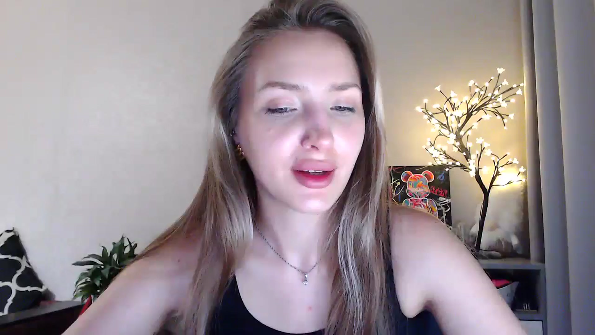 Gallery image thumbnail from My_Diana's myfreecams stream on, 07/09/2025, 20:31 image 11 of 20