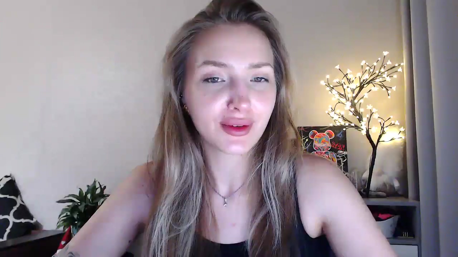 Gallery image thumbnail from My_Diana's myfreecams stream on, 07/09/2025, 20:31 image 14 of 20