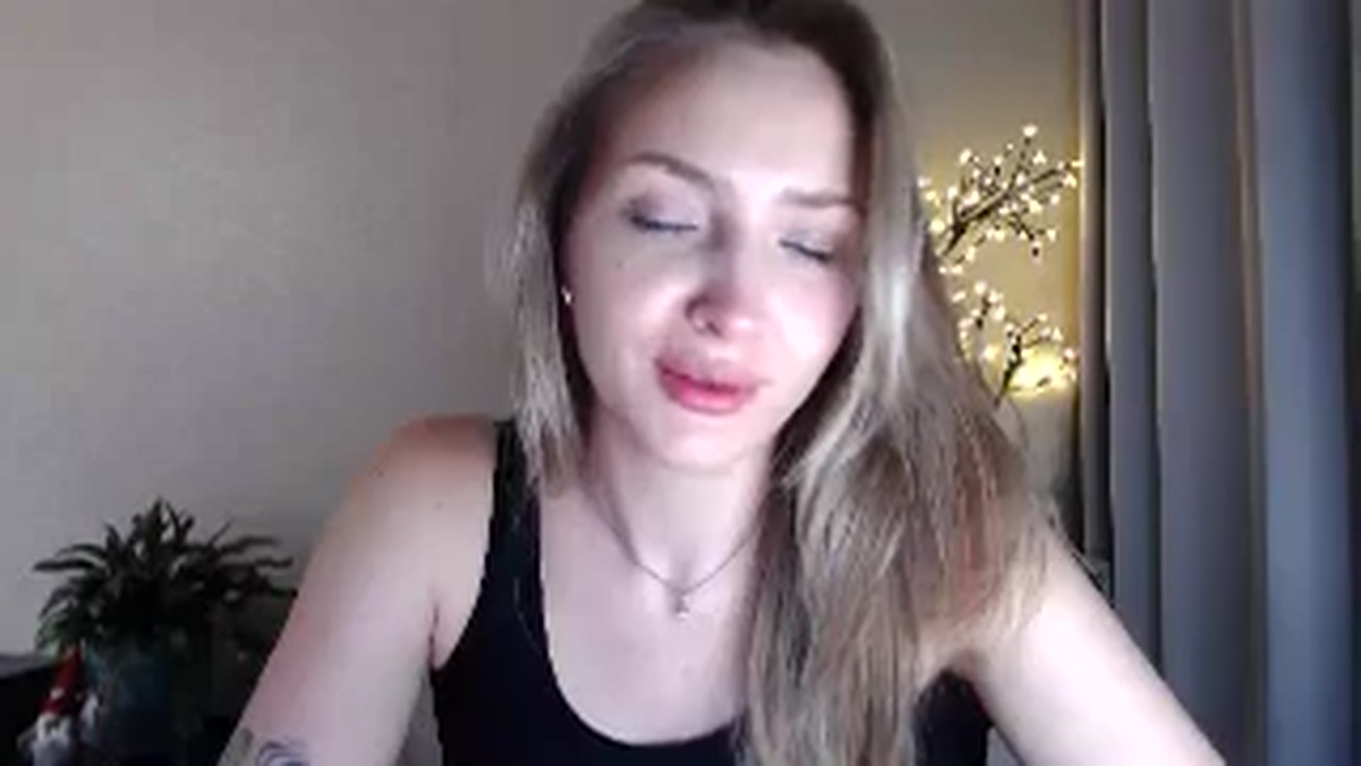 Gallery image thumbnail from My_Diana's myfreecams stream on, 07/09/2025, 21:07 image 17 of 20