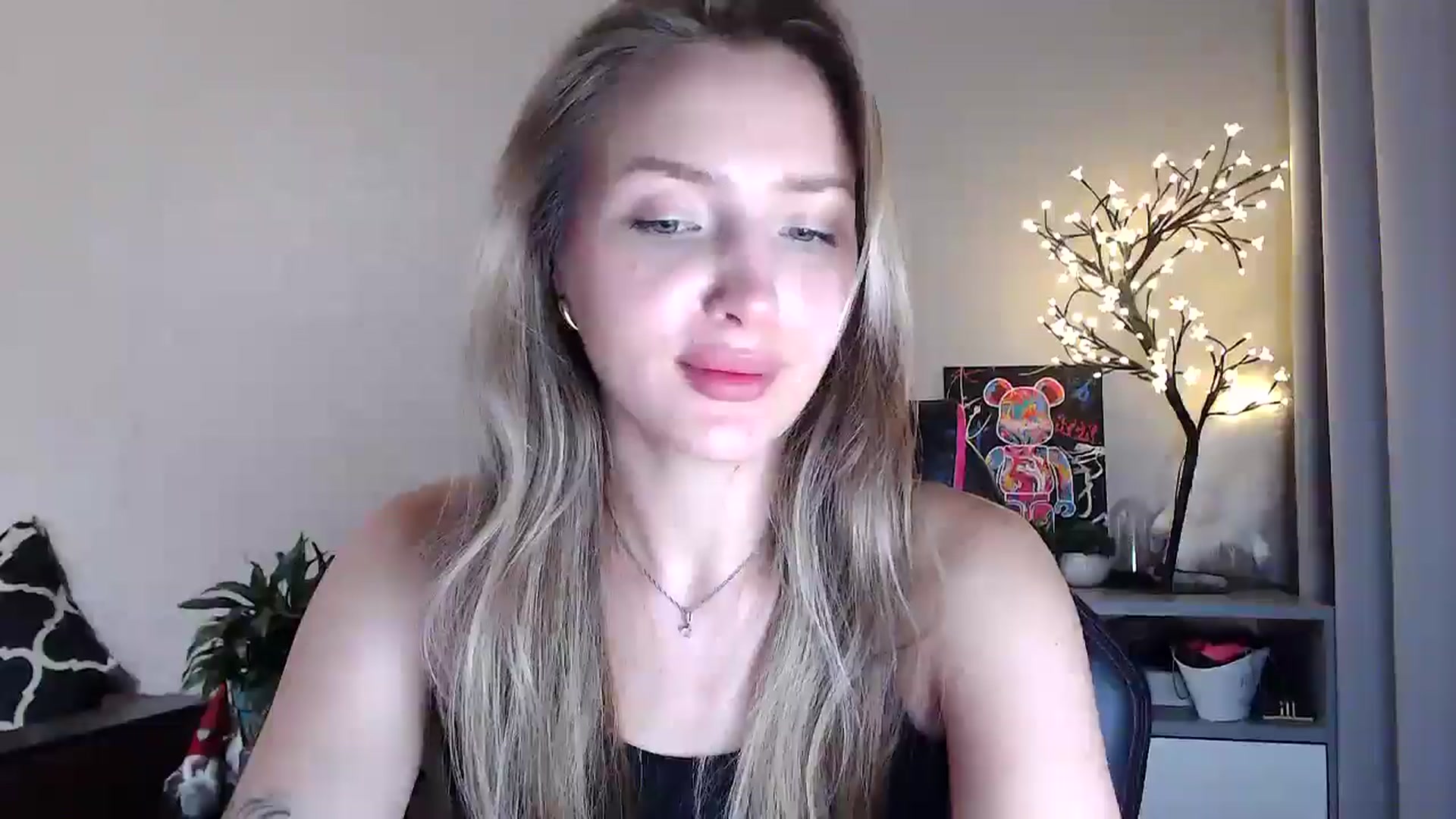 Gallery image thumbnail from My_Diana's myfreecams stream on, 07/09/2025, 21:07 image 10 of 20
