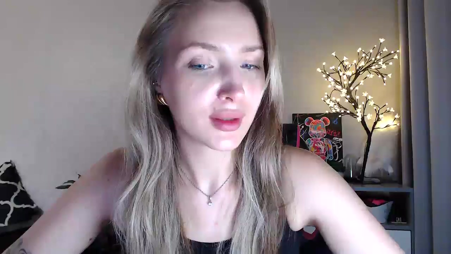 Gallery image thumbnail from My_Diana's myfreecams stream on, 07/09/2025, 21:07 image 11 of 20