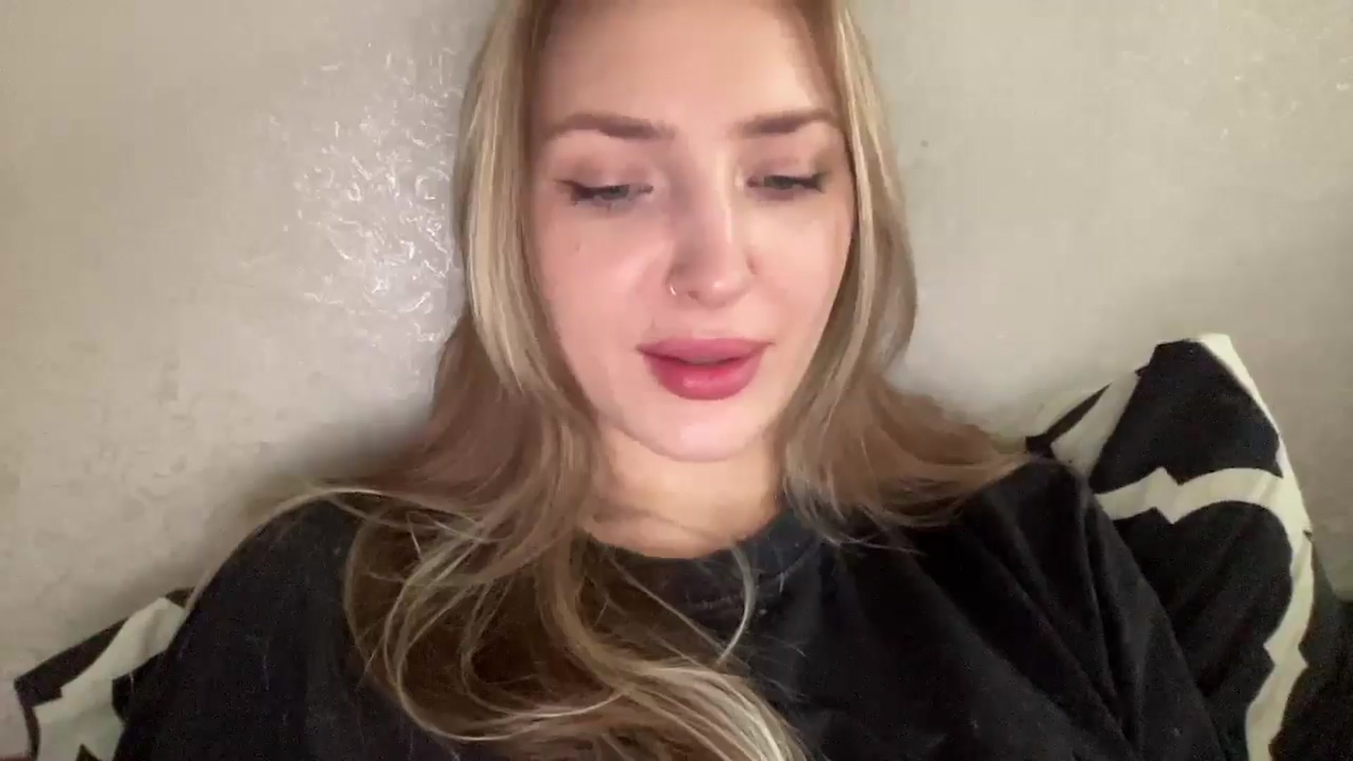 Gallery image thumbnail from My_Diana's myfreecams stream on, 07/10/2025, 16:06 image 19 of 20