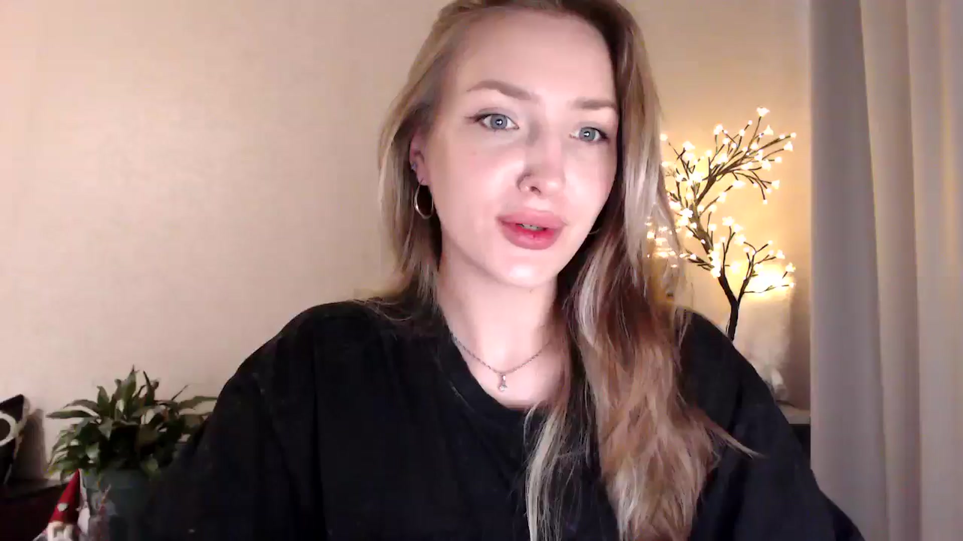 Gallery image thumbnail from My_Diana's myfreecams stream on, 07/10/2025, 16:06 image 4 of 20