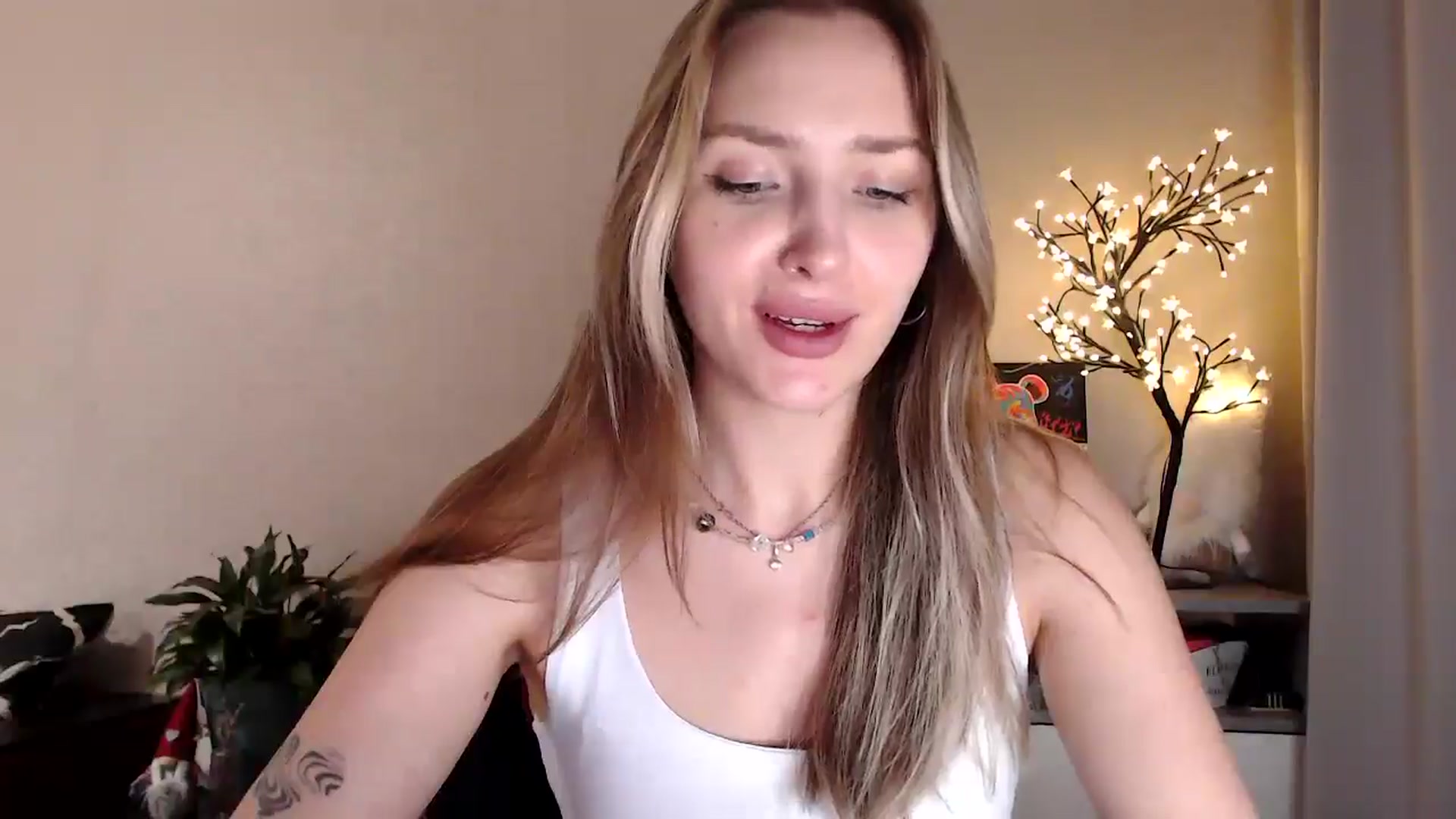 Gallery image thumbnail from My_Diana's myfreecams stream on, 07/10/2025, 21:44 image 4 of 20