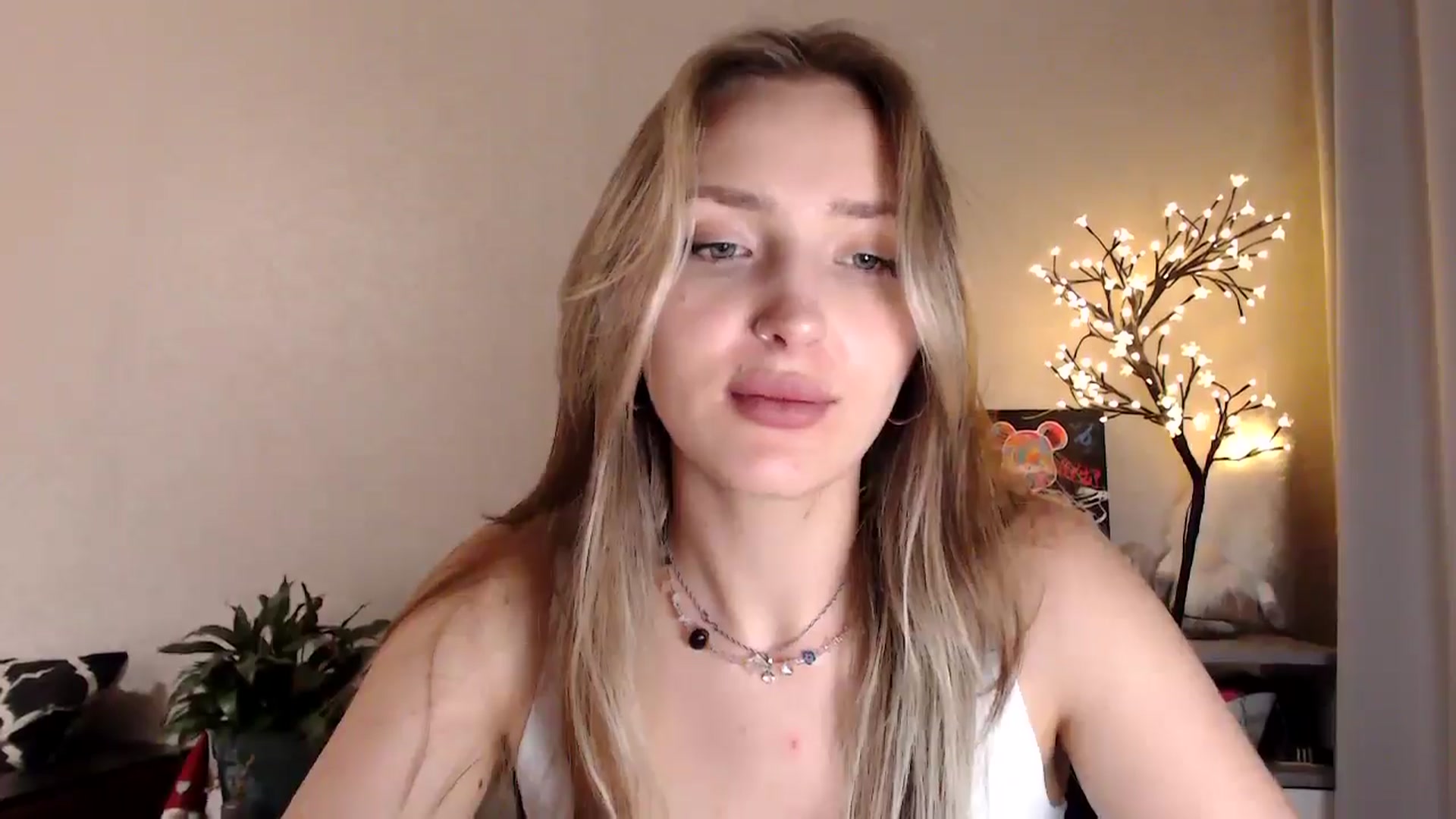 Gallery image thumbnail from My_Diana's myfreecams stream on, 07/10/2025, 21:44 image 10 of 20