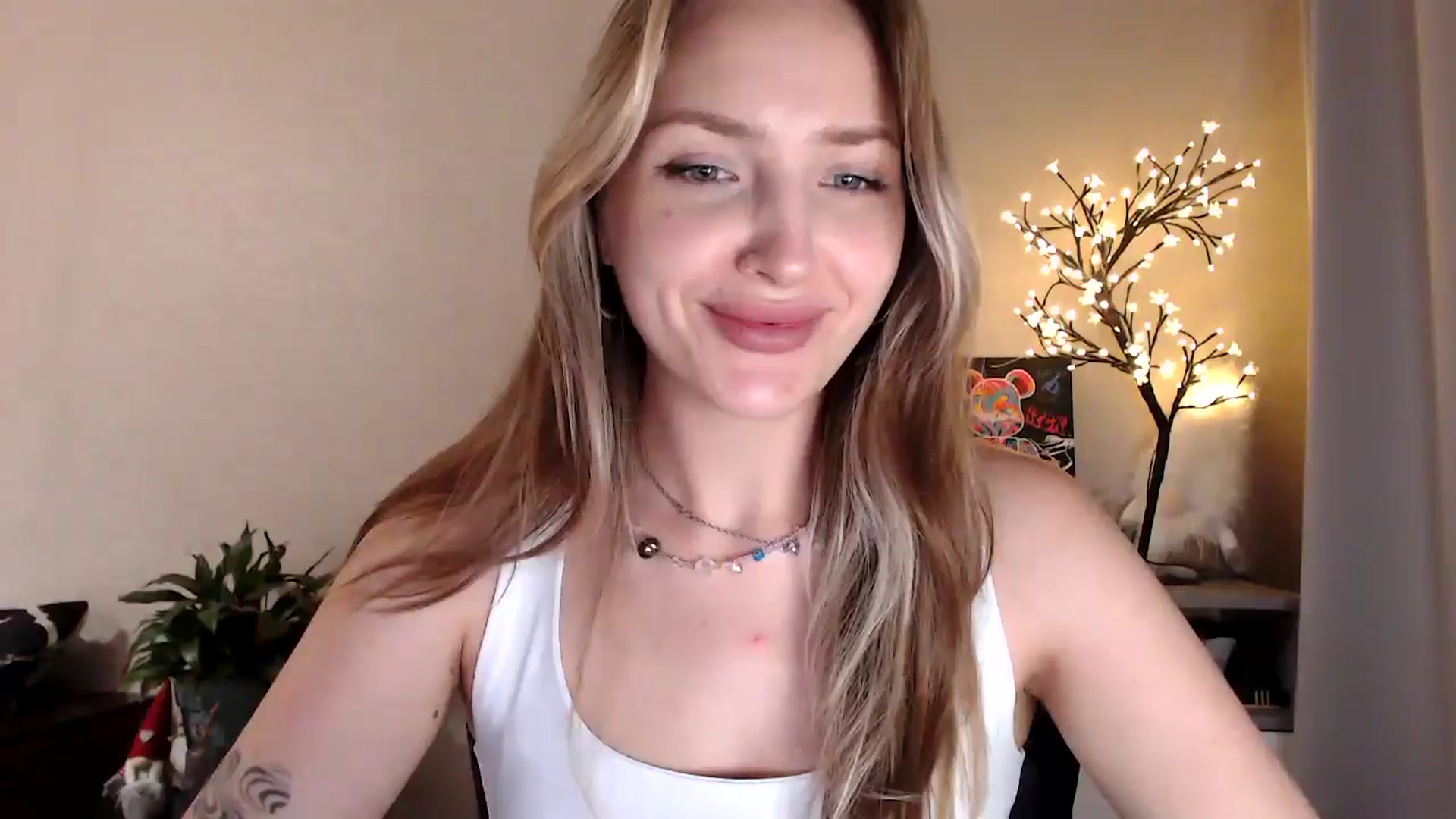 Gallery image thumbnail from My_Diana's myfreecams stream on, 07/10/2025, 21:44 image 18 of 20