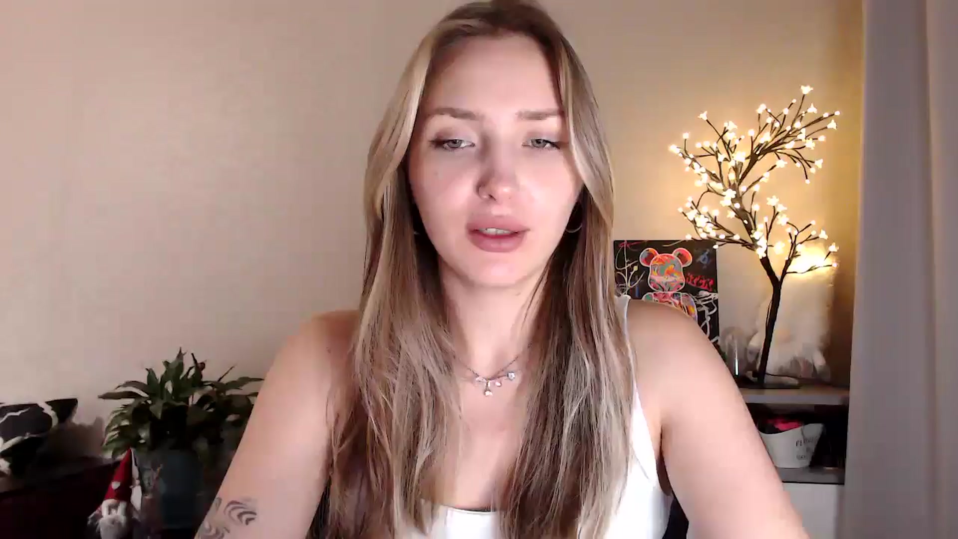 Gallery image thumbnail from My_Diana's myfreecams stream on, 07/10/2025, 21:44 image 7 of 20