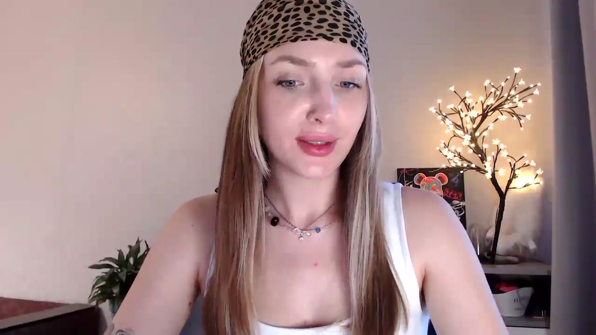 Gallery image thumbnail from My_Diana's myfreecams stream on, 07/11/2025, 16:13 image 10 of 20