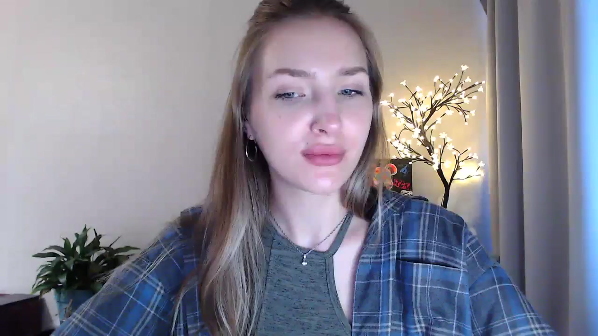 Gallery image thumbnail from My_Diana's myfreecams stream on, 07/12/2025, 15:07 image 13 of 20