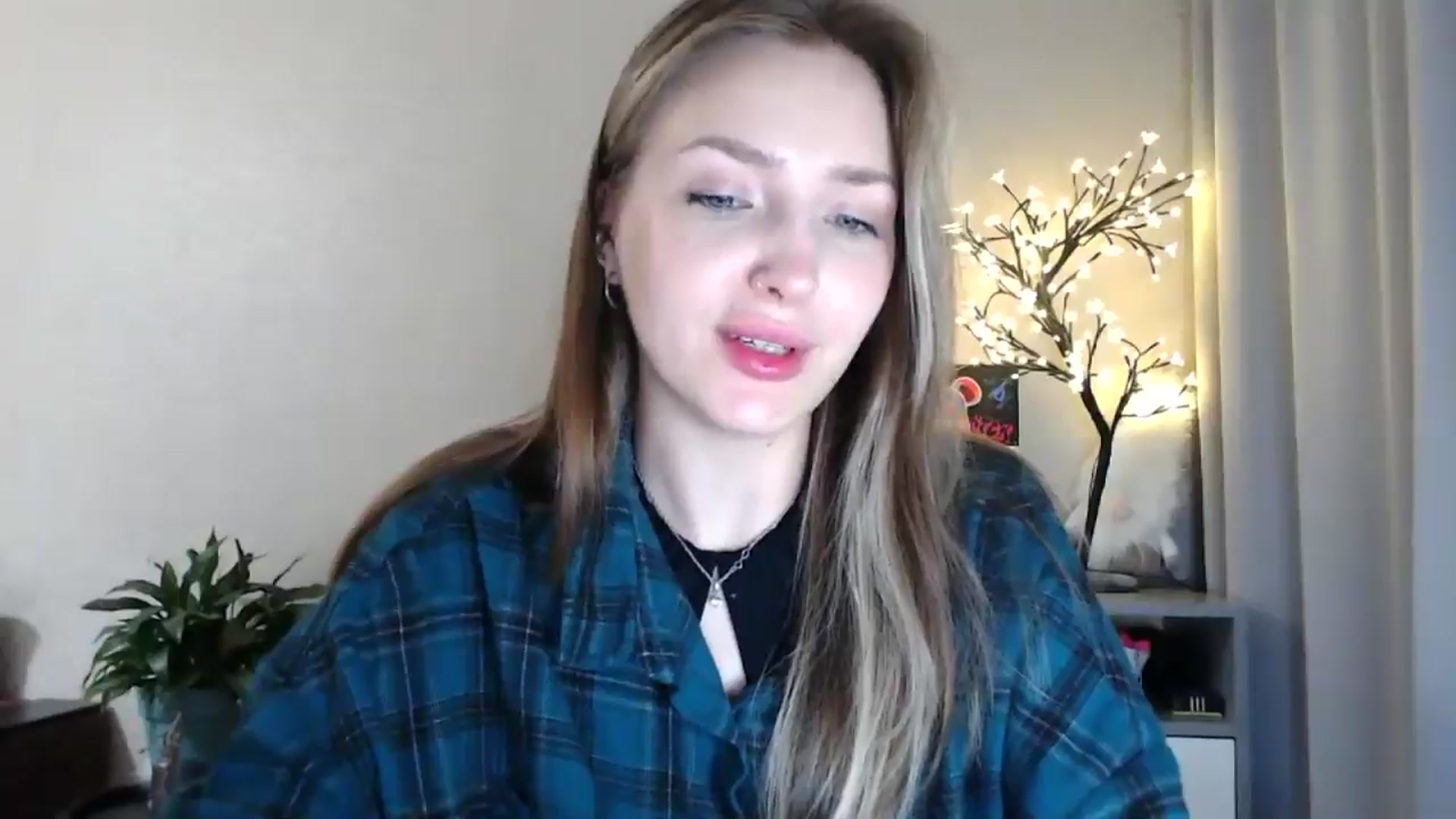 Gallery image thumbnail from My_Diana's myfreecams stream on, 07/13/2025, 20:02 image 3 of 20