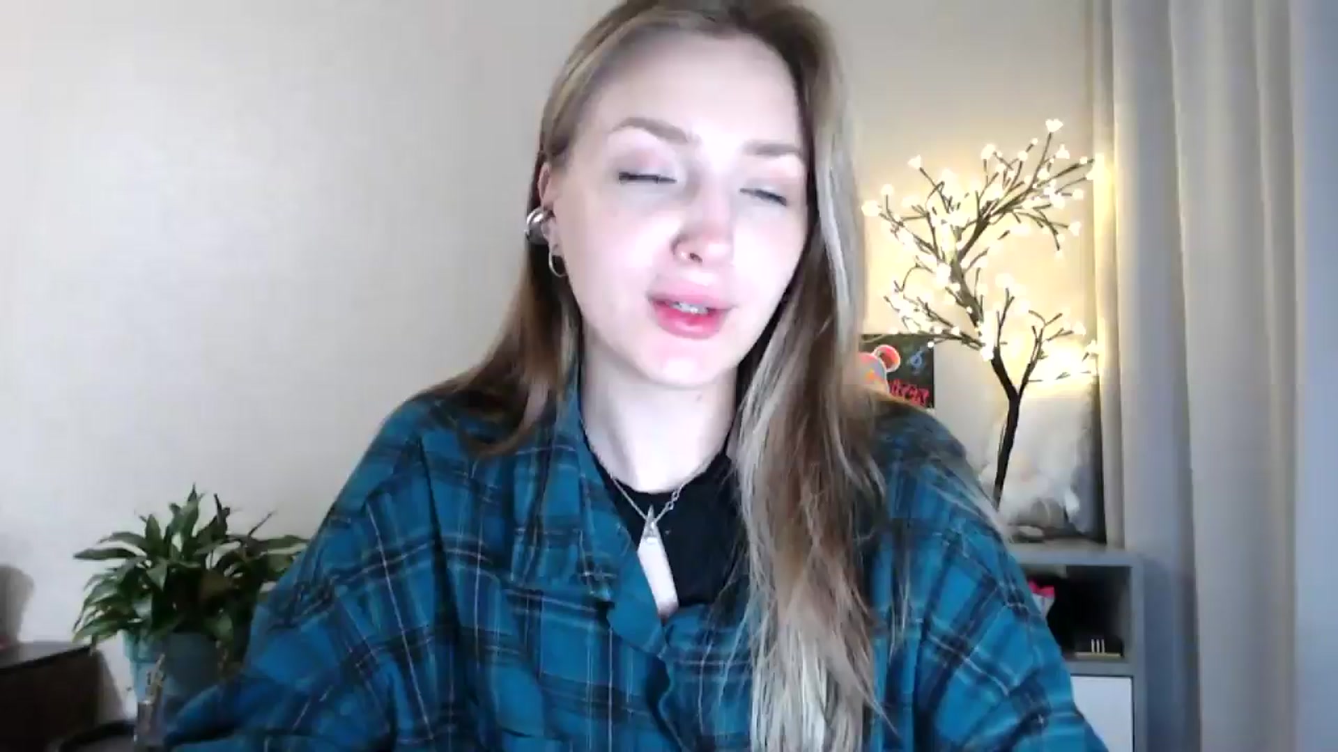 Gallery image thumbnail from My_Diana's myfreecams stream on, 07/13/2025, 20:02 image 1 of 20