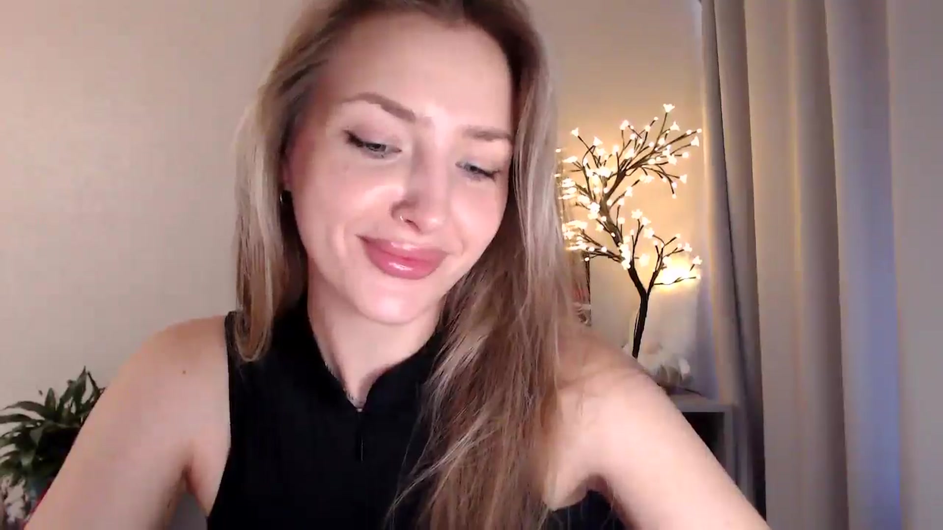 Gallery image thumbnail from My_Diana's myfreecams stream on, 07/15/2025, 15:12 image 3 of 20