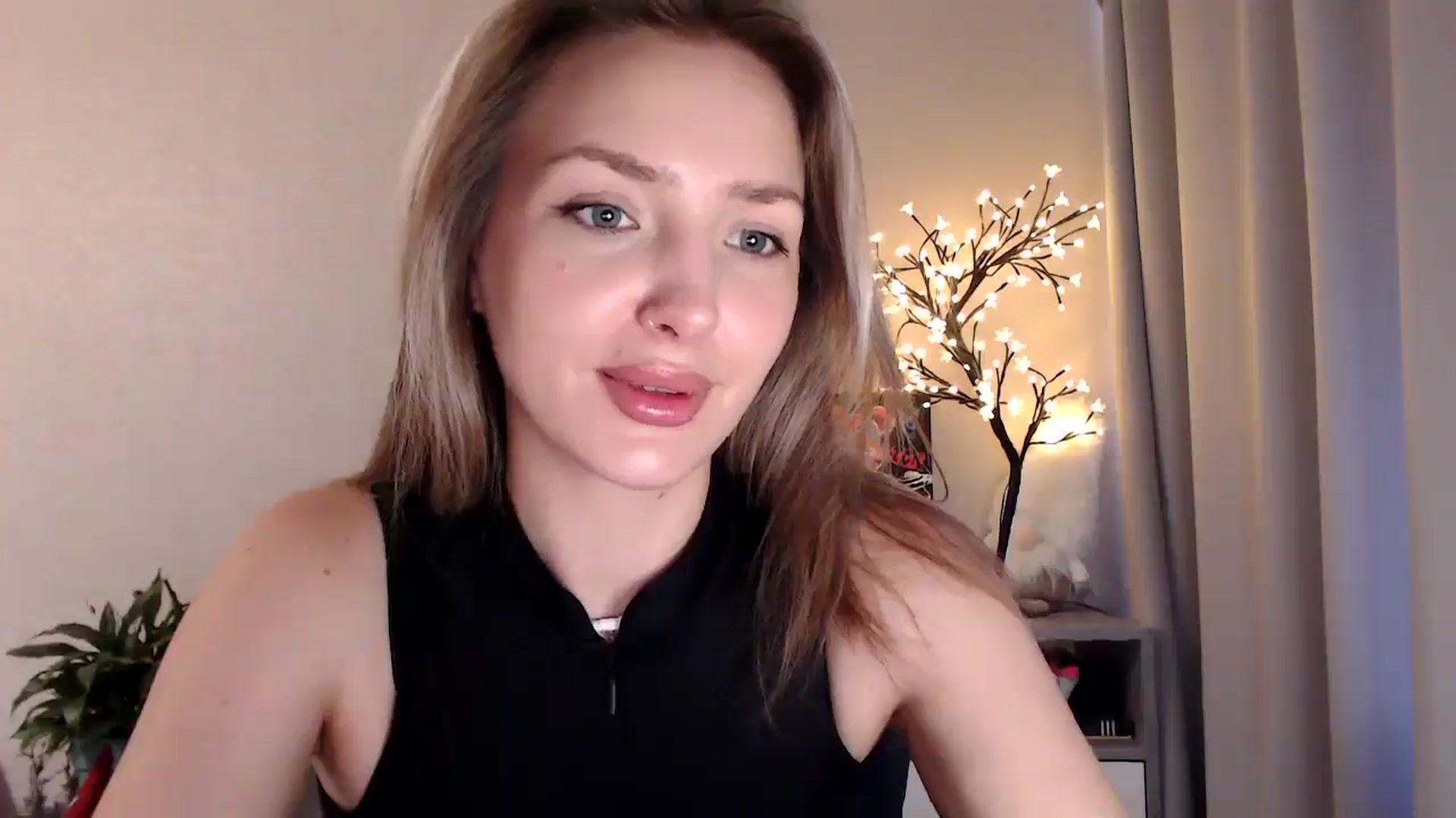 Gallery image thumbnail from My_Diana's myfreecams stream on, 07/15/2025, 15:12 image 13 of 20