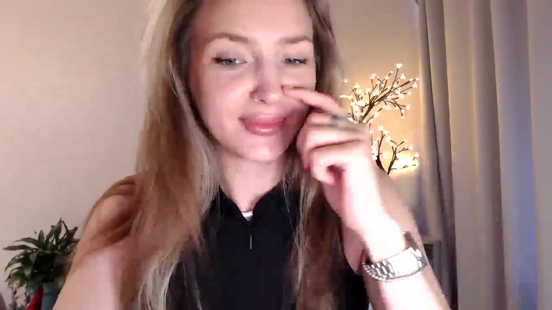 Gallery image thumbnail from My_Diana's myfreecams stream on, 07/15/2025, 15:12 image 15 of 20