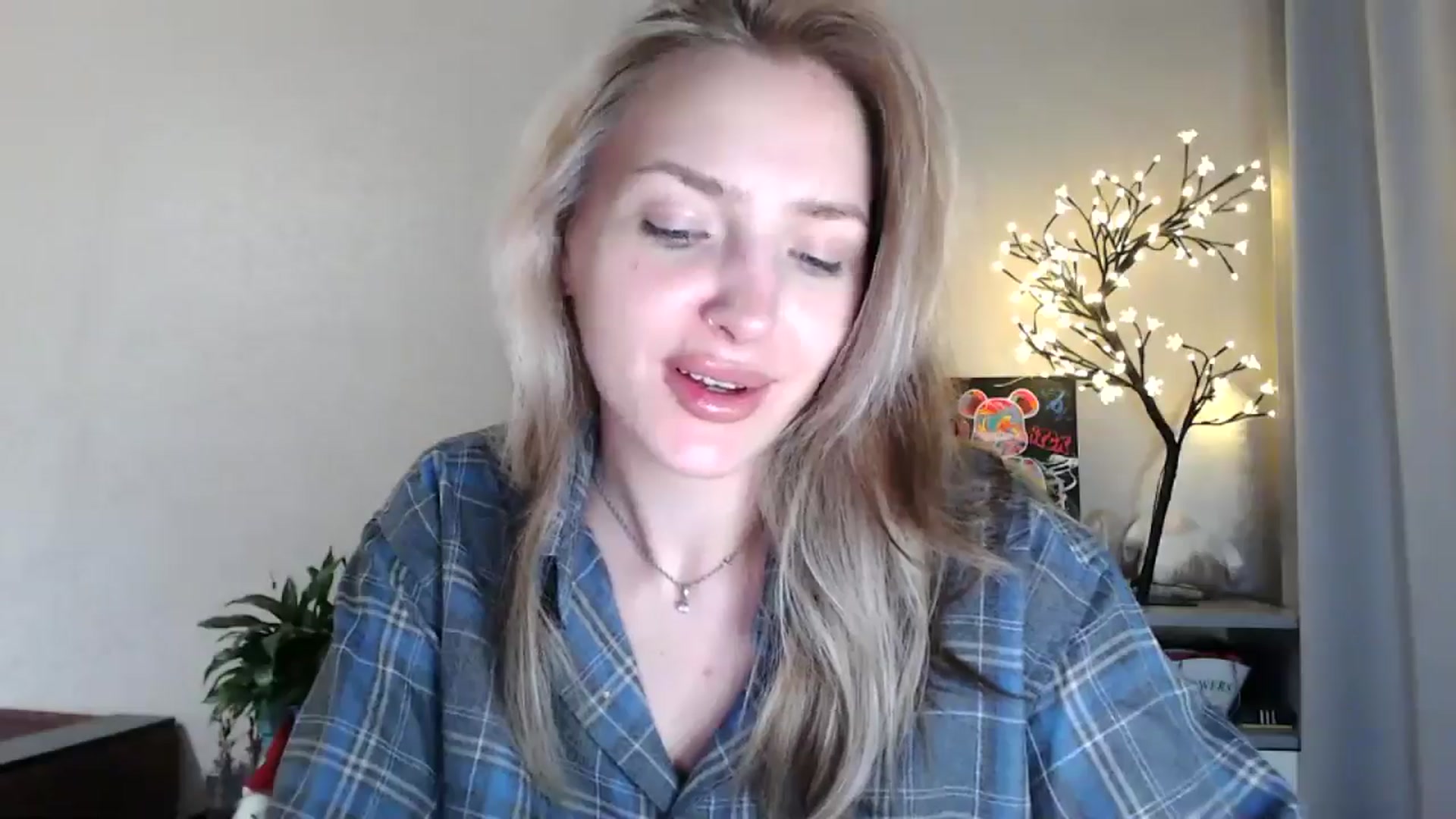 Gallery image thumbnail from My_Diana's myfreecams stream on, 07/18/2025, 17:07 image 18 of 20