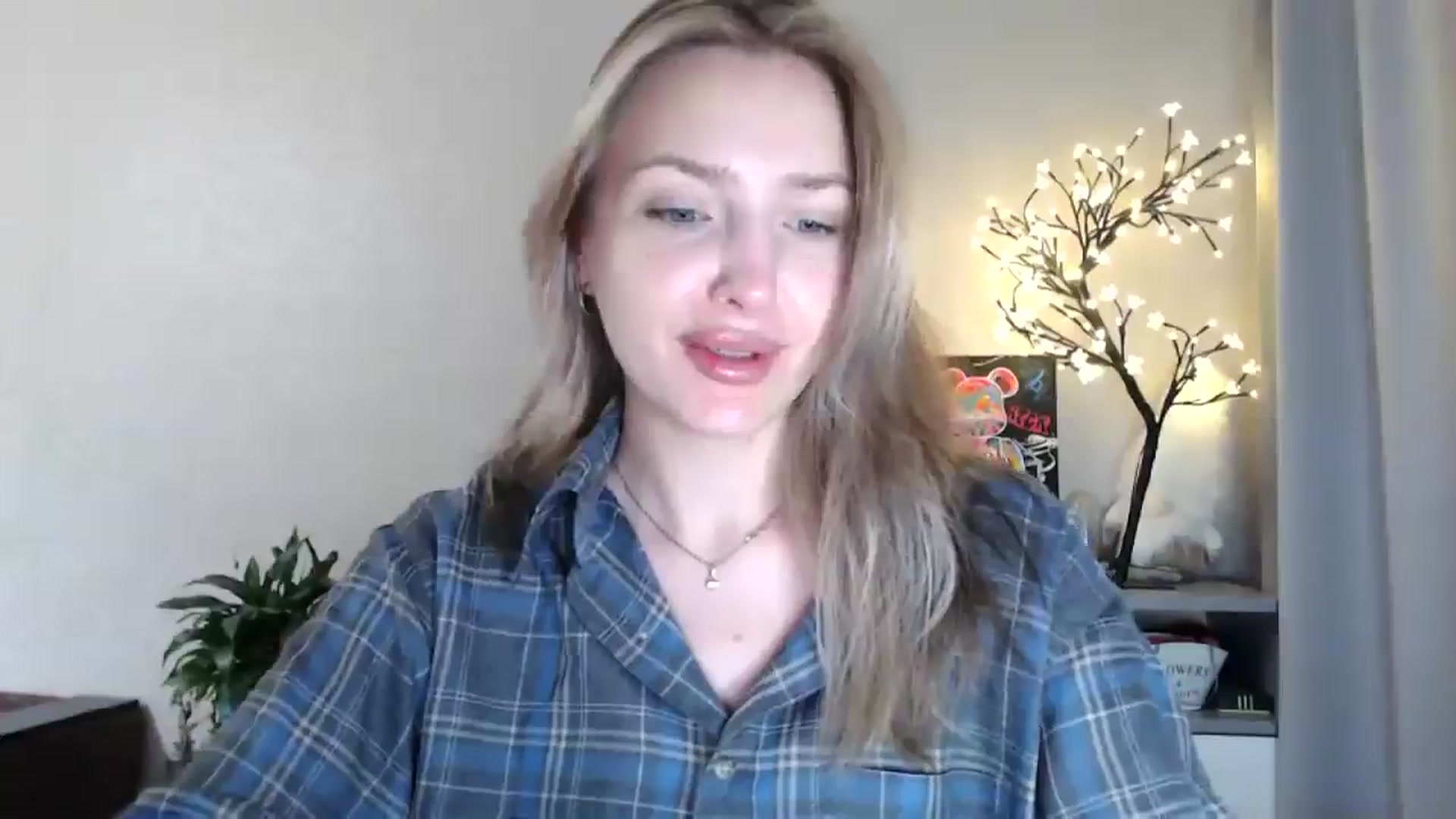 Gallery image thumbnail from My_Diana's myfreecams stream on, 07/18/2025, 17:07 image 5 of 20