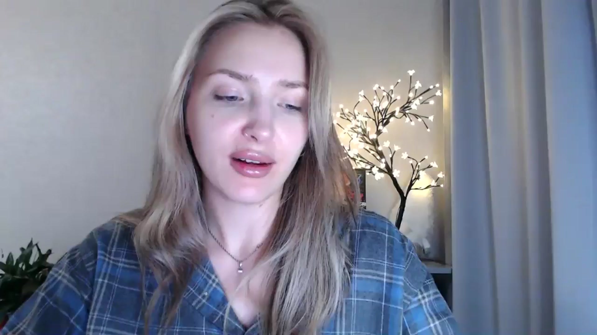 Gallery image thumbnail from My_Diana's myfreecams stream on, 07/18/2025, 17:07 image 3 of 20