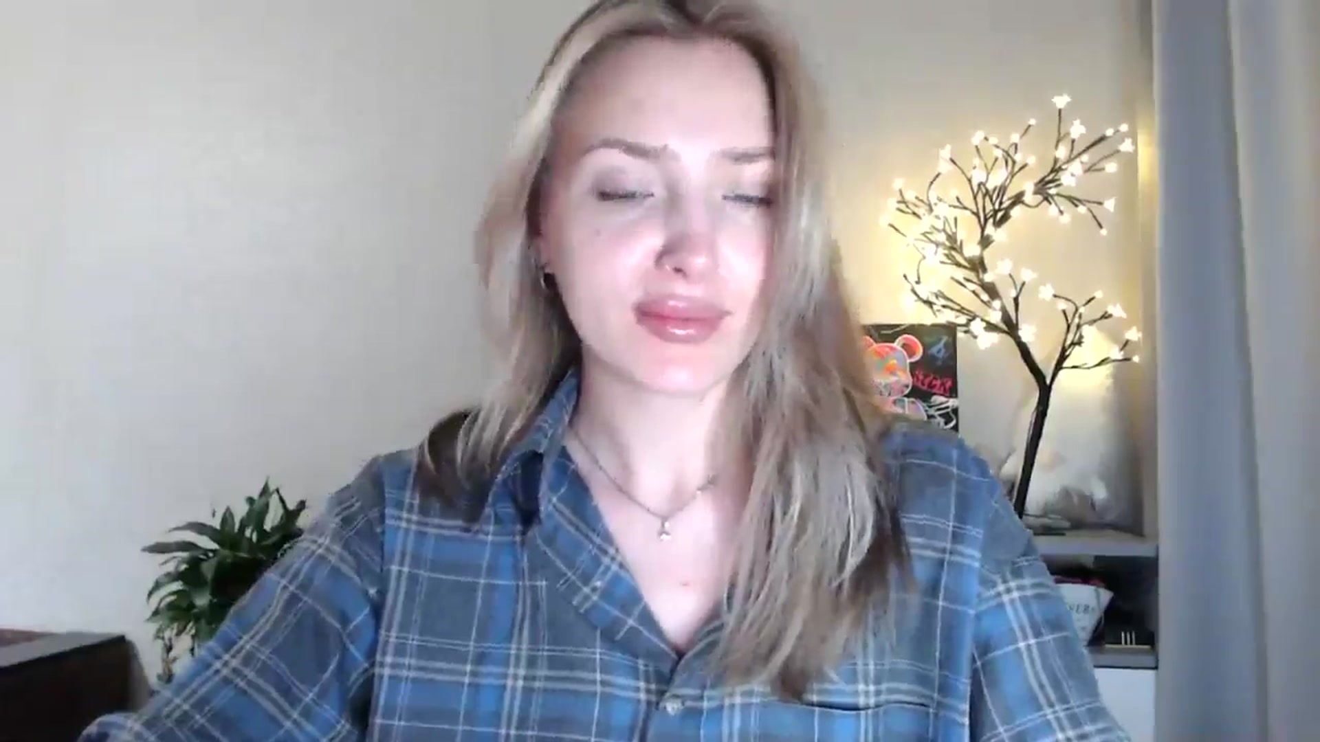 Gallery image thumbnail from My_Diana's myfreecams stream on, 07/18/2025, 17:07 image 6 of 20