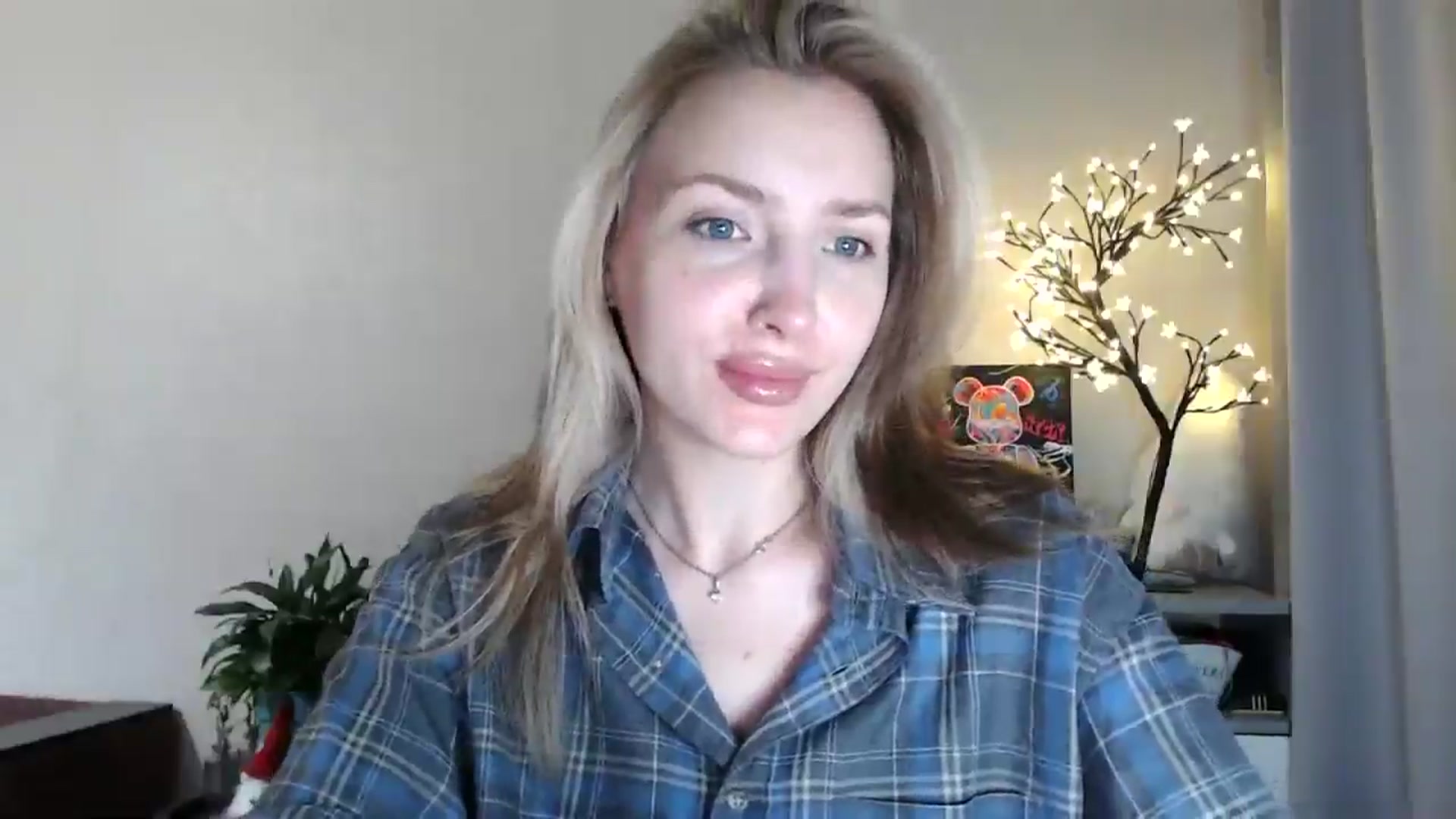 Gallery image thumbnail from My_Diana's myfreecams stream on, 07/18/2025, 17:07 image 10 of 20