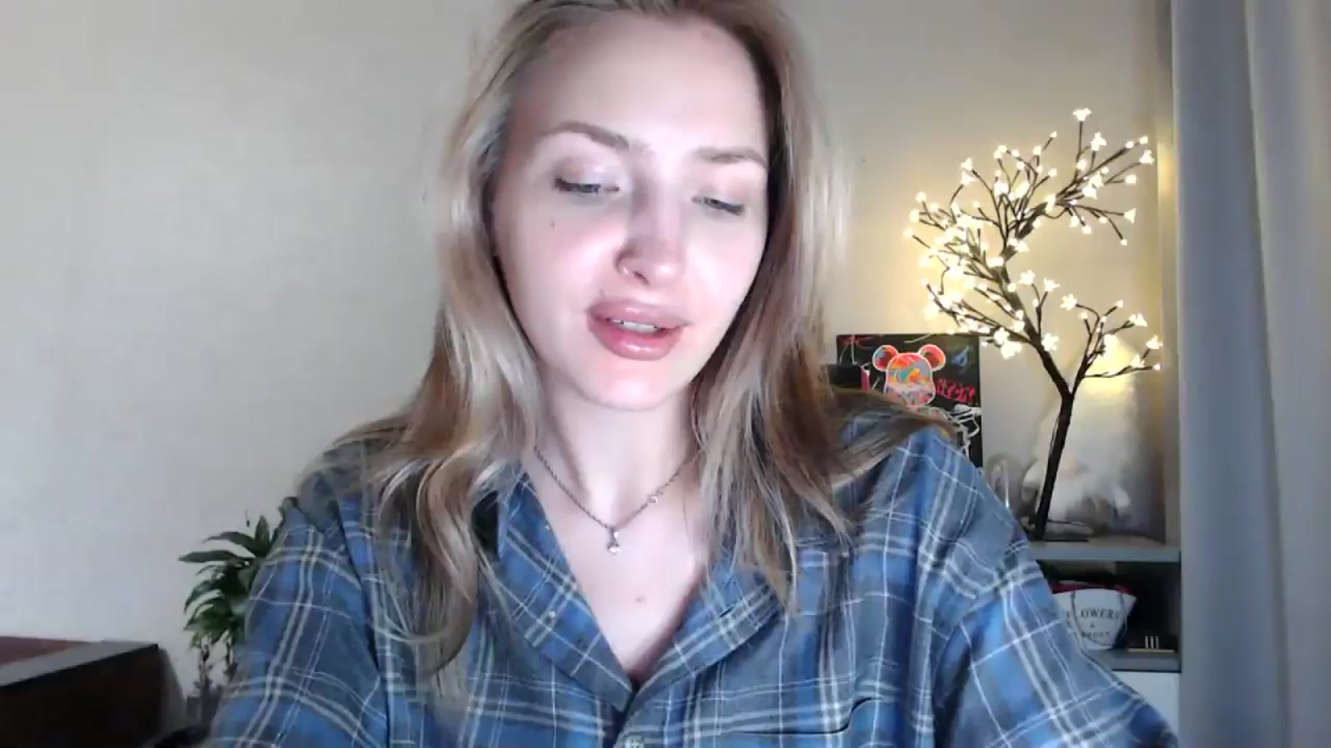 Gallery image thumbnail from My_Diana's myfreecams stream on, 07/18/2025, 17:07 image 14 of 20