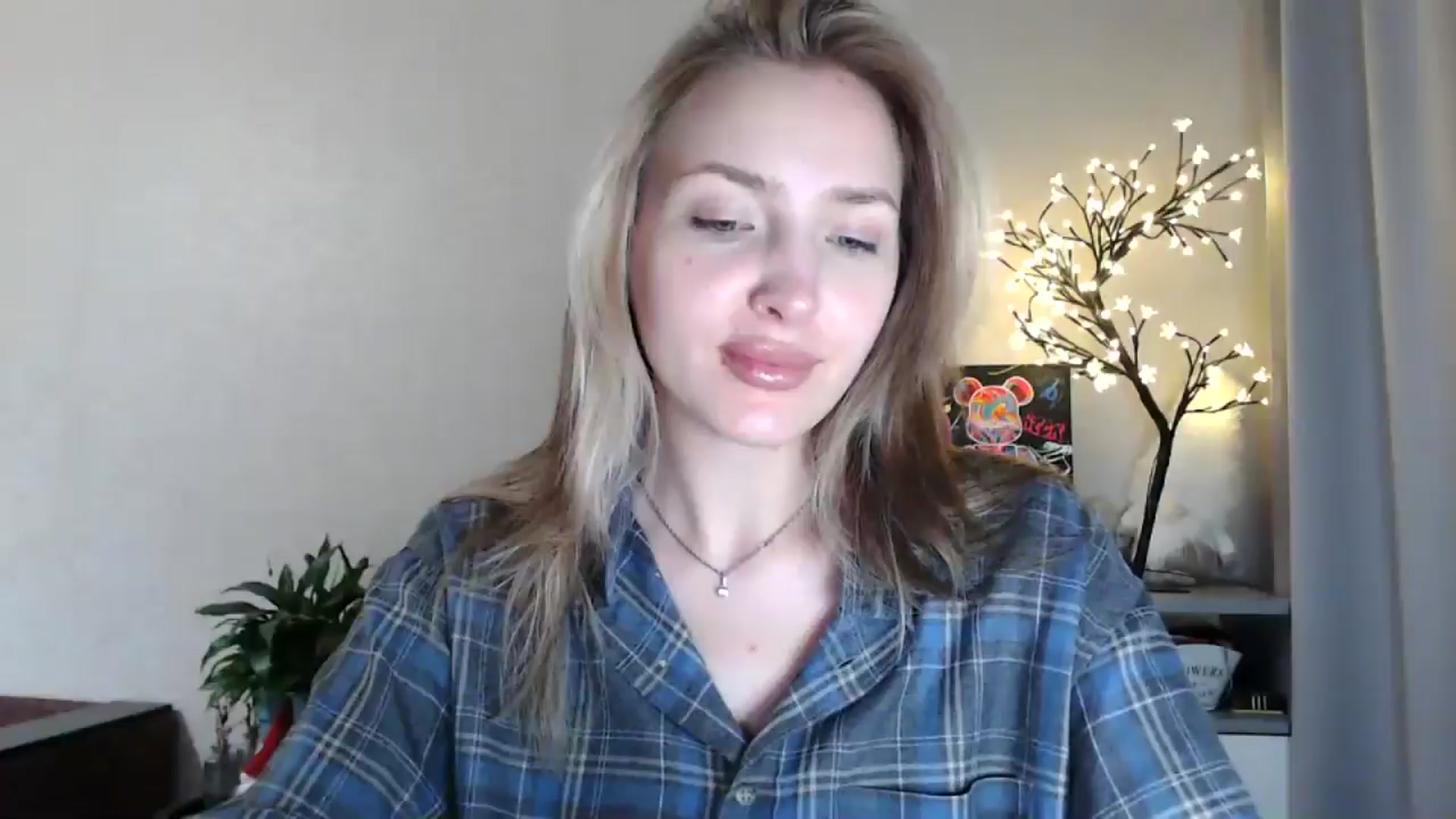 Gallery image thumbnail from My_Diana's myfreecams stream on, 07/18/2025, 17:07 image 11 of 20