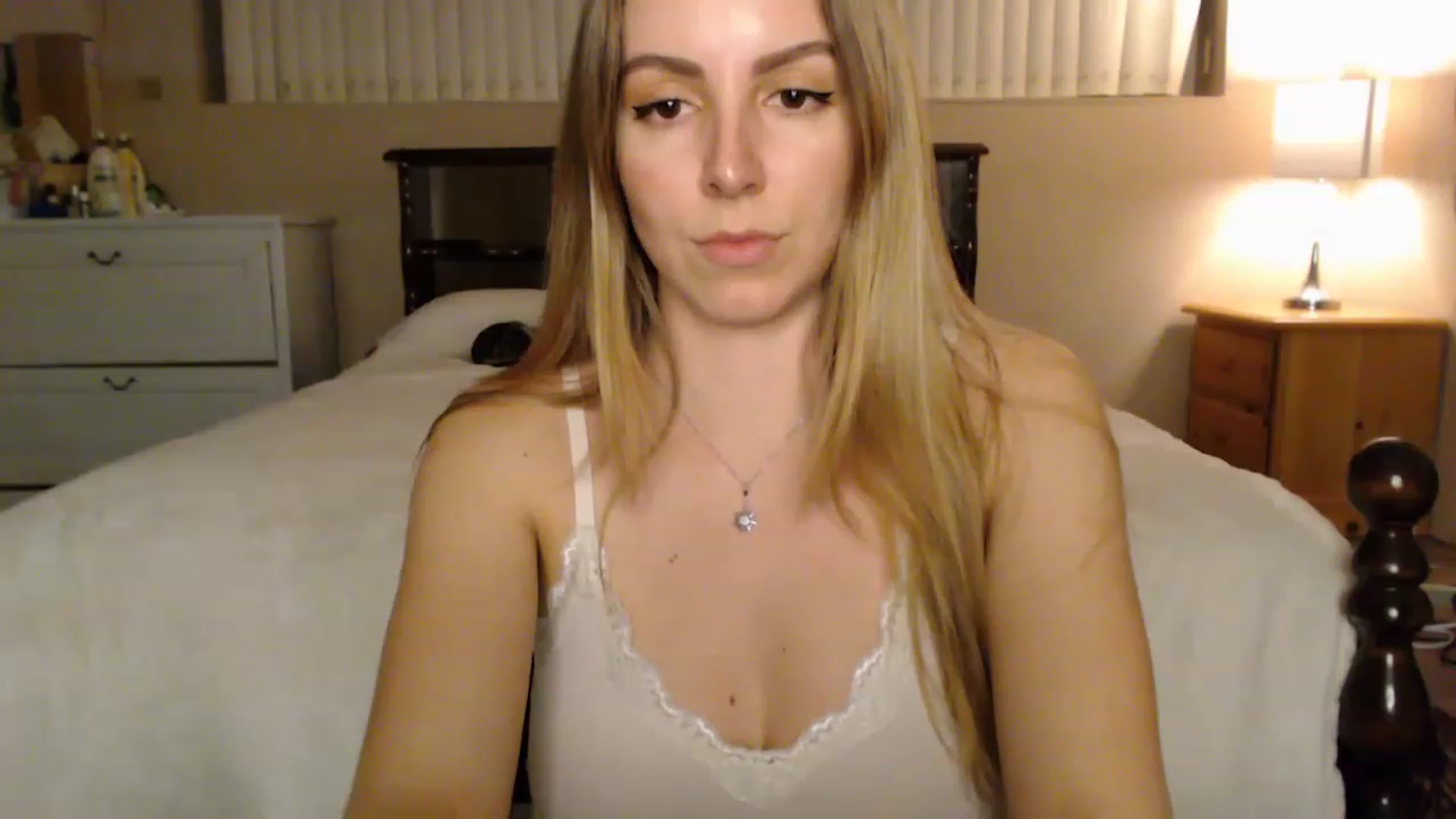 Gallery image thumbnail from MyaDelaney's myfreecams stream on, 12/10/2022, 02:58 image 6 of 20