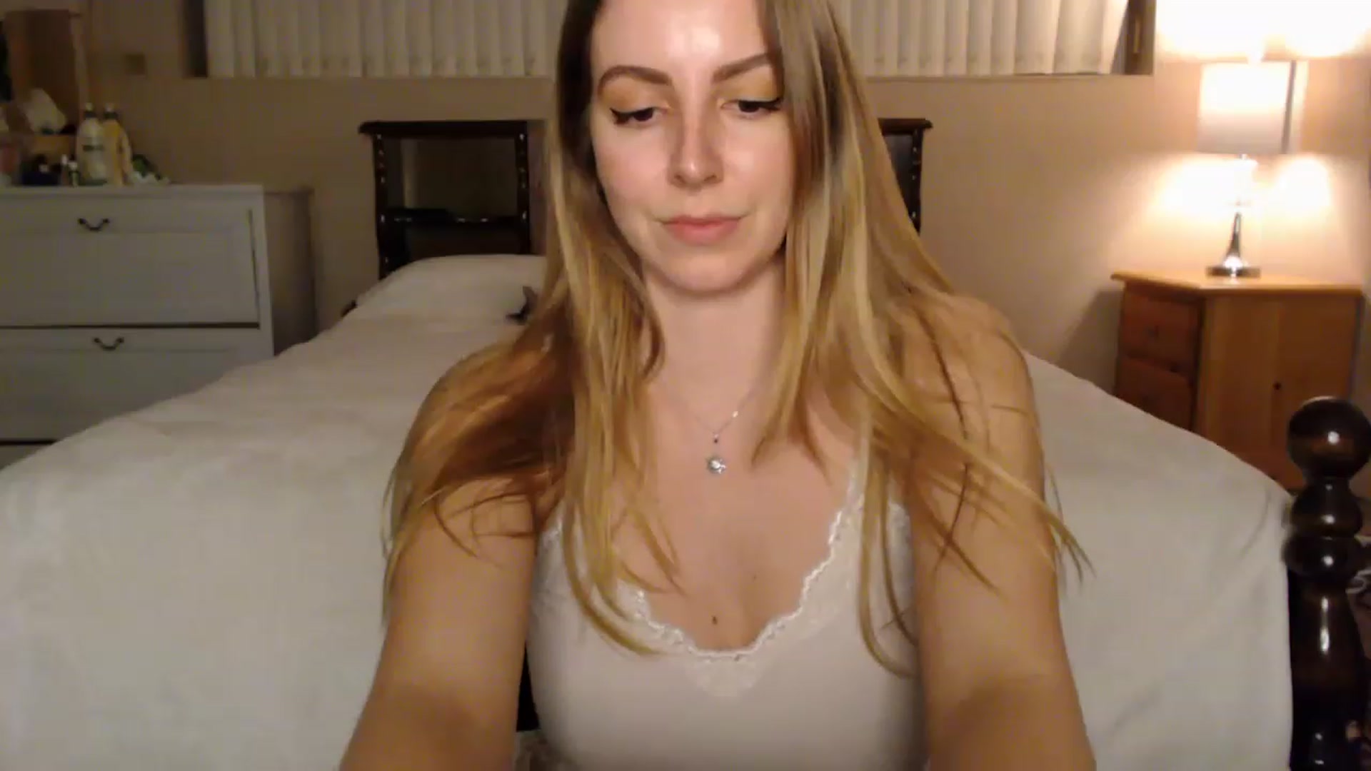 Gallery image thumbnail from MyaDelaney's myfreecams stream on, 12/10/2022, 04:02 image 4 of 20