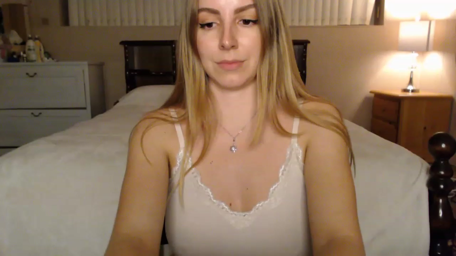 Gallery image thumbnail from MyaDelaney's myfreecams stream on, 12/10/2022, 04:02 image 11 of 20