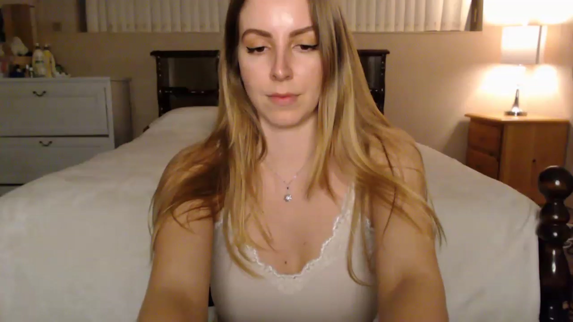 Gallery image thumbnail from MyaDelaney's myfreecams stream on, 12/10/2022, 04:02 image 3 of 20