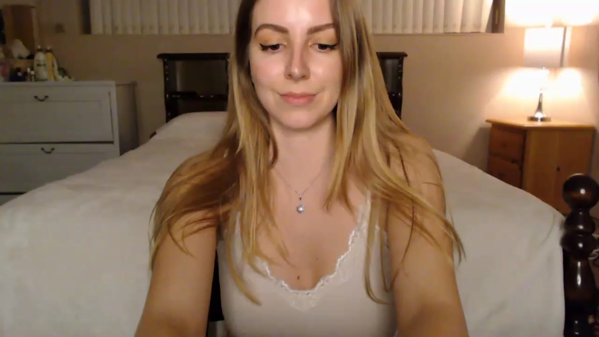 Gallery image thumbnail from MyaDelaney's myfreecams stream on, 12/10/2022, 04:02 image 2 of 20