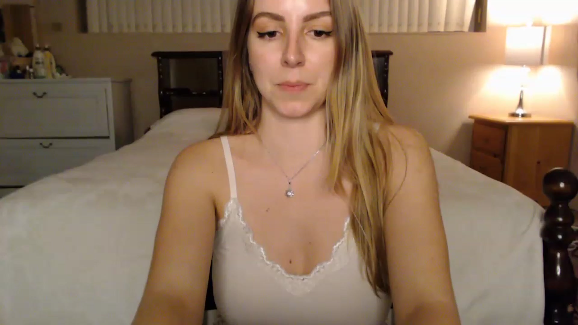 Gallery image thumbnail from MyaDelaney's myfreecams stream on, 12/10/2022, 04:02 image 15 of 20