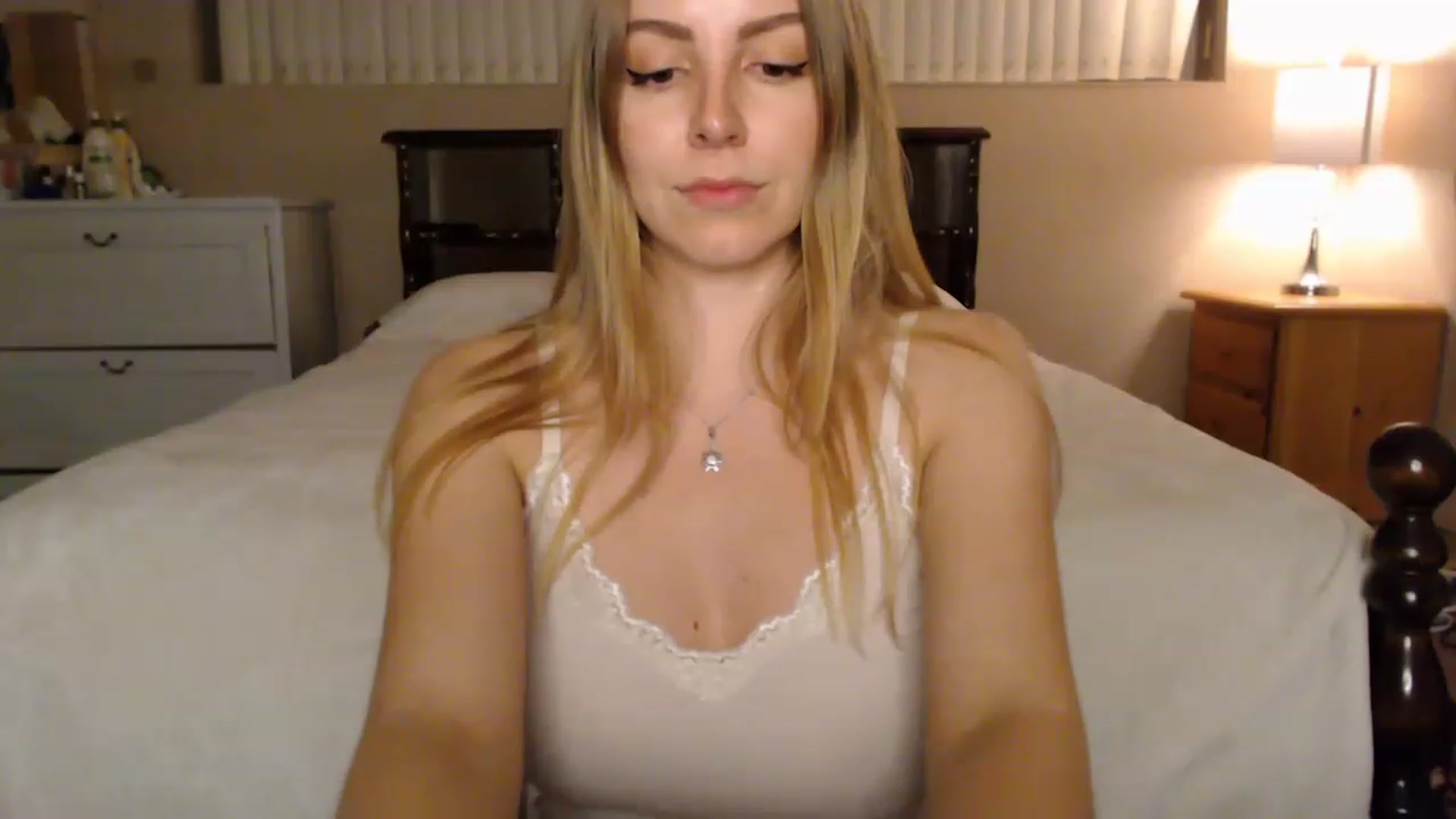 Gallery image thumbnail from MyaDelaney's myfreecams stream on, 12/10/2022, 04:02 image 8 of 20