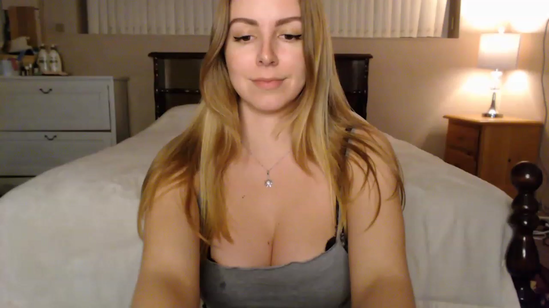 Gallery image thumbnail from MyaDelaney's myfreecams stream on, 12/29/2022, 04:02 image 19 of 20