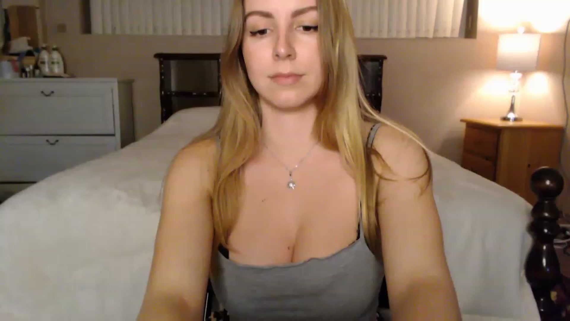 Gallery image thumbnail from MyaDelaney's myfreecams stream on, 12/29/2022, 04:02 image 17 of 20